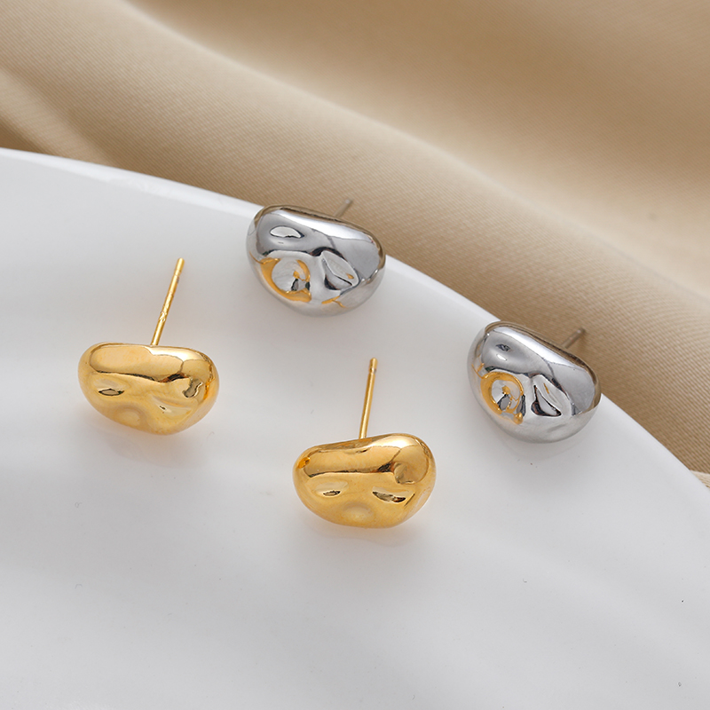 The popular and niche design of the small golden bean high-brightness stud earrings in a cold and minimalist Korean style is in stock and available for wholesale. One-piece consignment shipping Specification image