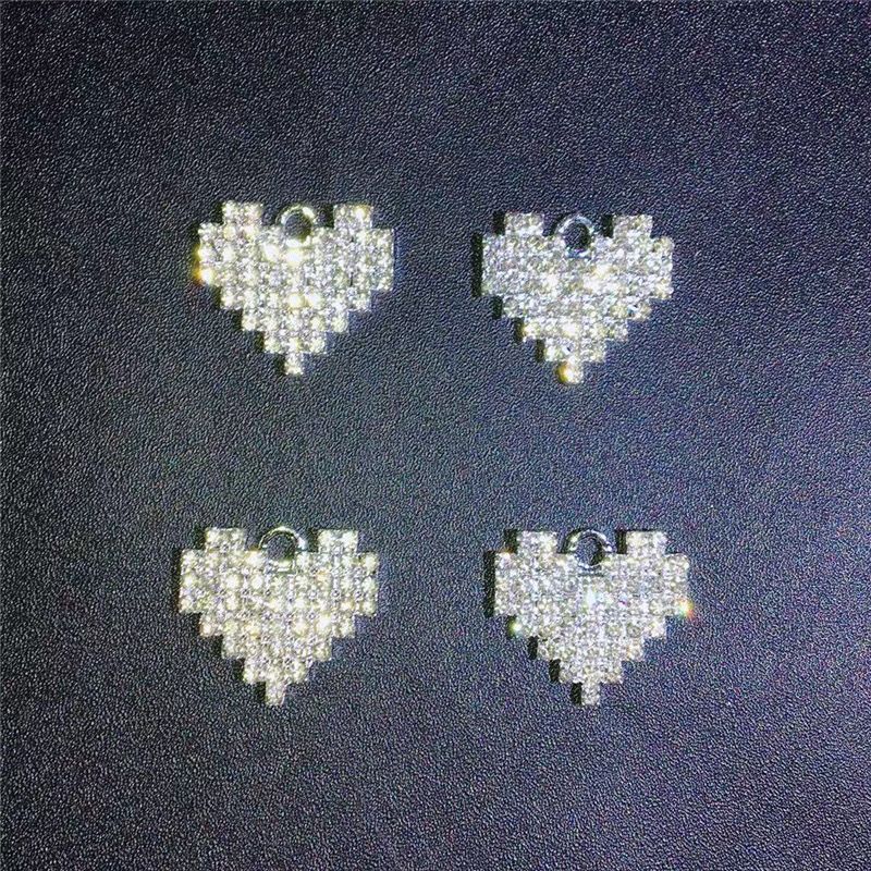 Innovative design of jewelry accessories, unique style, trendy and personalized decorative items, high-quality handcrafted