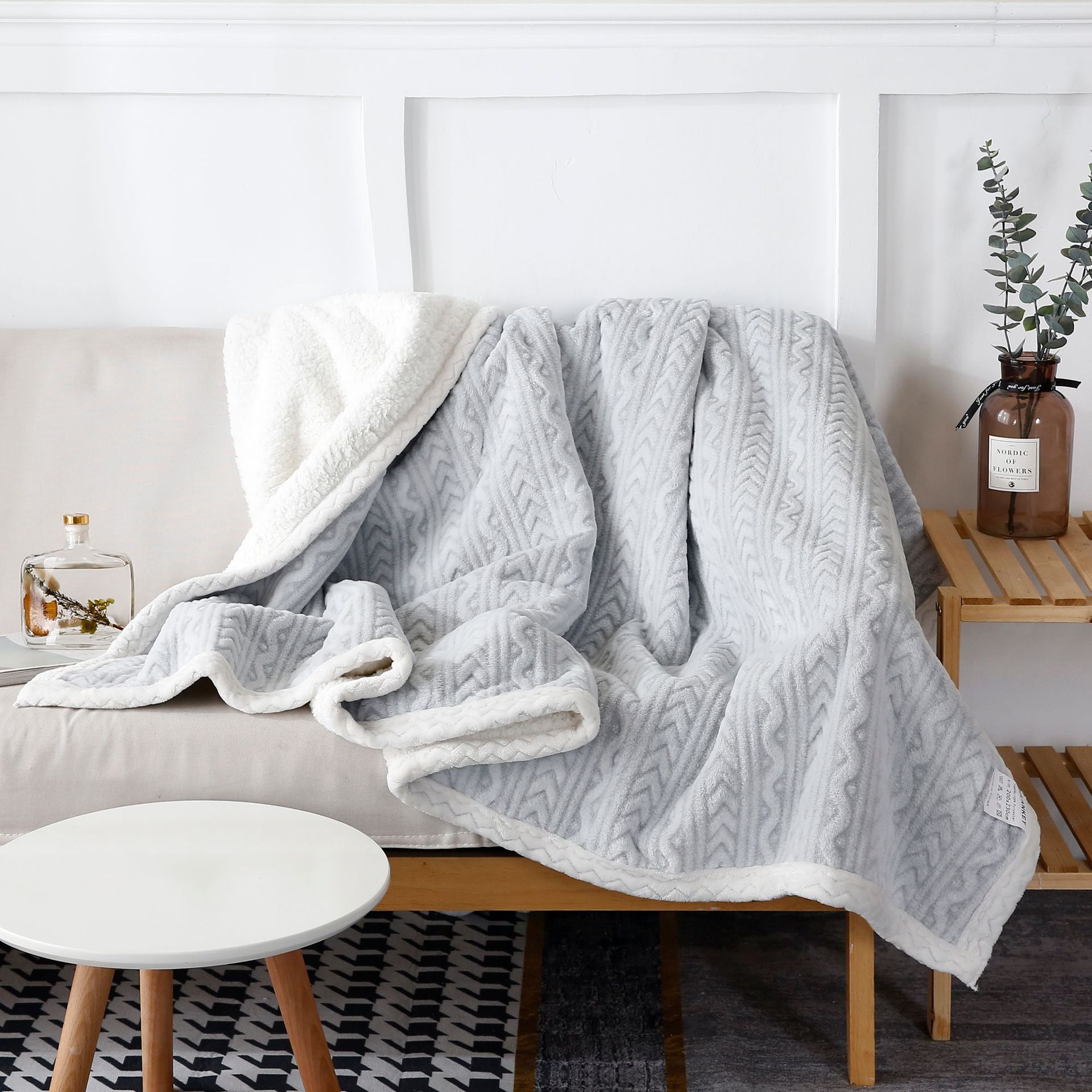 Junbao Printing and Dyeing 3D snowflake fleece blankets are available for wholesale in large quantities for export pic 10