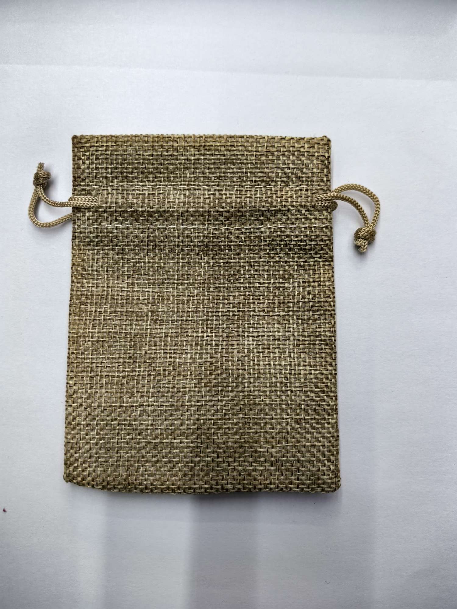 手提麻布袋礼物包装袋 布类包装麻布包 环保耐用 简约设计 多功能收纳袋