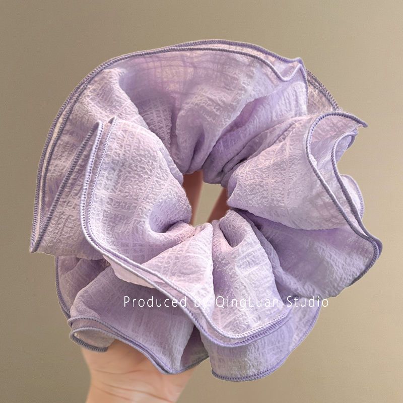 Tianyi Accessories' golden leaf hair comb, glowing headwear, elegant headband, unique hair accessory, headwear, fine light luxury headwear, trendy style Tianyi Accessories' golden leaf hair comb, glowing headwear, elegant headband, unique hair accessory, headwear, fine light luxury headwear, trendy style