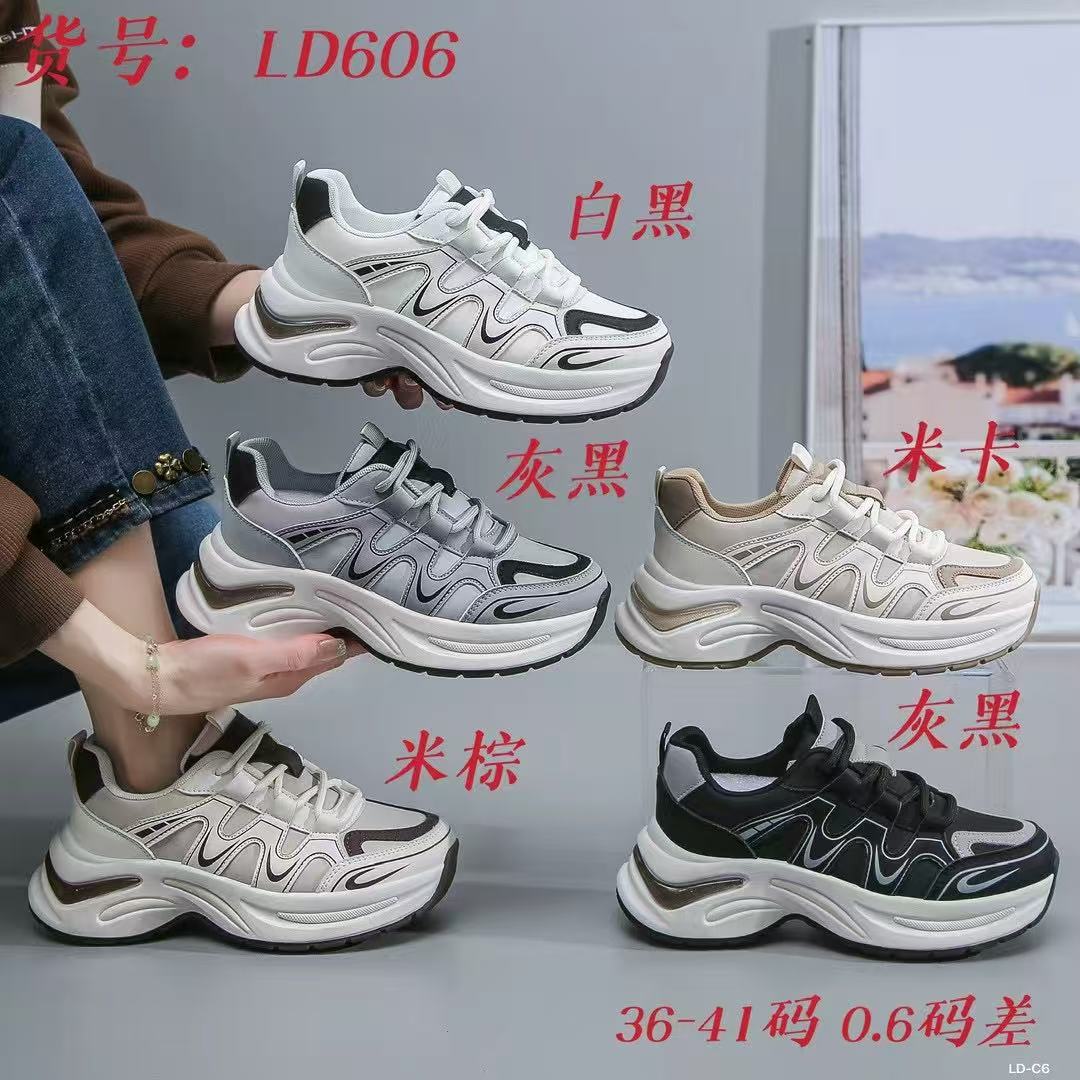 女式运动单鞋实物图