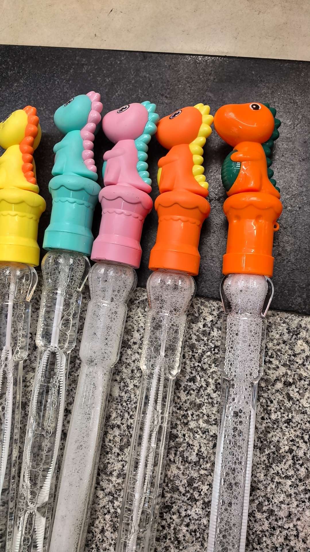 儿童玩具创意泡泡机 传统运动休闲玩具 泡泡玩具乐趣无穷 安全无毒亲子互动好礼物