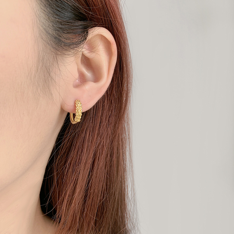 Fresh and fashionable, versatile wheat ear rings, women's design sense, creative arc-shaped earrings, personalized new earrings, wholesale in stock, one-piece consignment Specification image