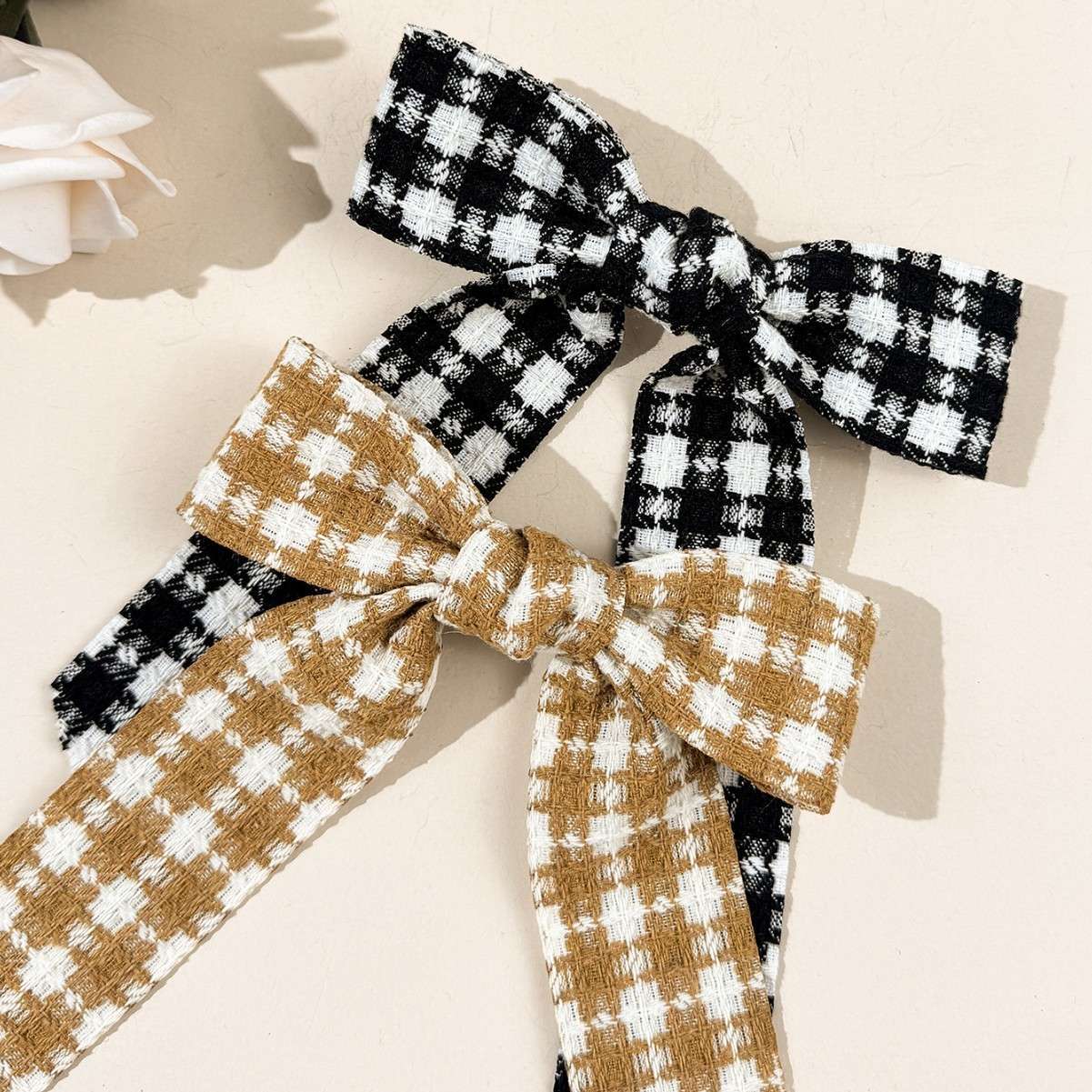 Chanel style thousand-bird checkered bow ribbon hair clip for women, fashionable, elegant, versatile and high-end. Exclusive cross-border Amazon sale detail image 4