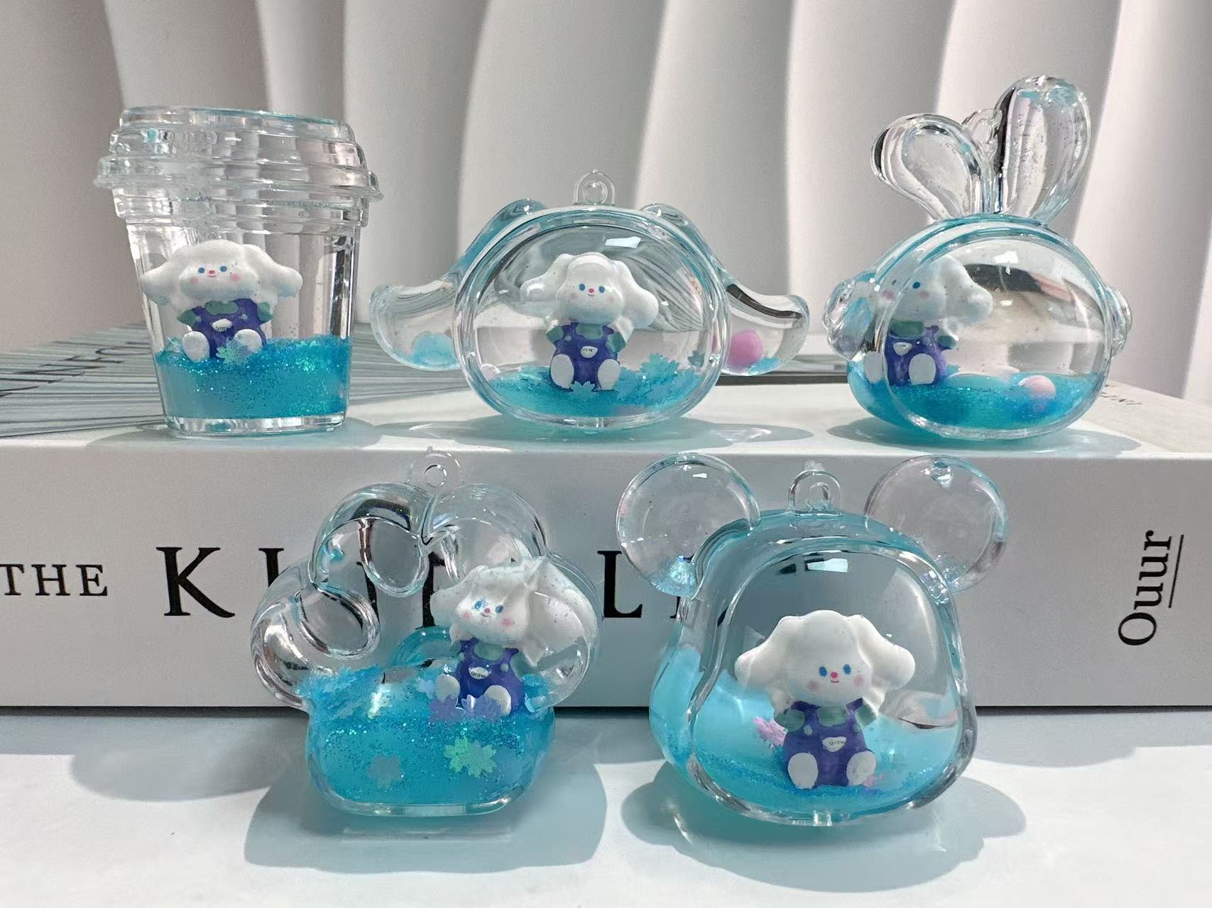 发光奶牛小汽车玩具钥匙扣 流沙瓶钥匙扣 卡皮巴拉注油瓶挂件钥匙扣流沙瓶详情图4