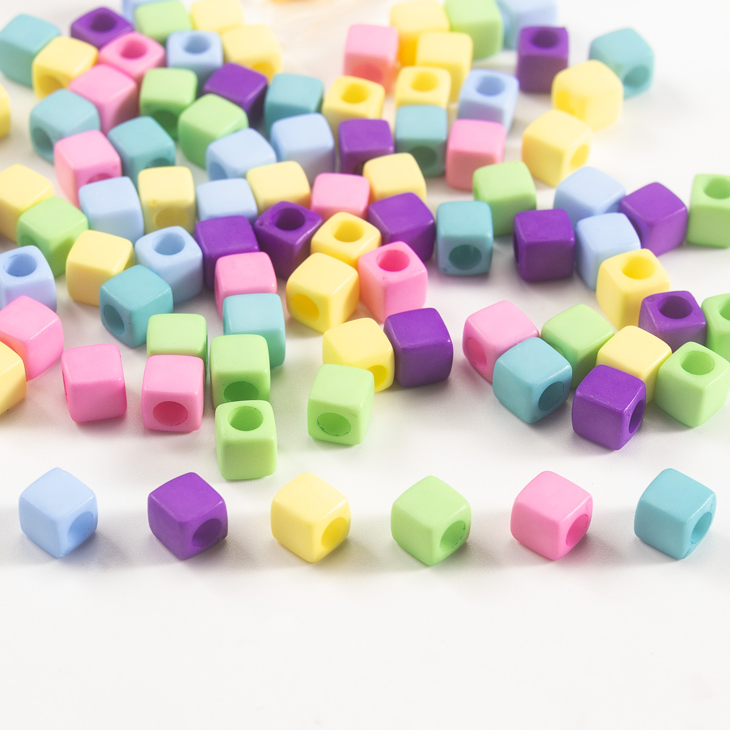 亚克力四方珠7MM彩色DIY饰品配件串珠散珠详情6