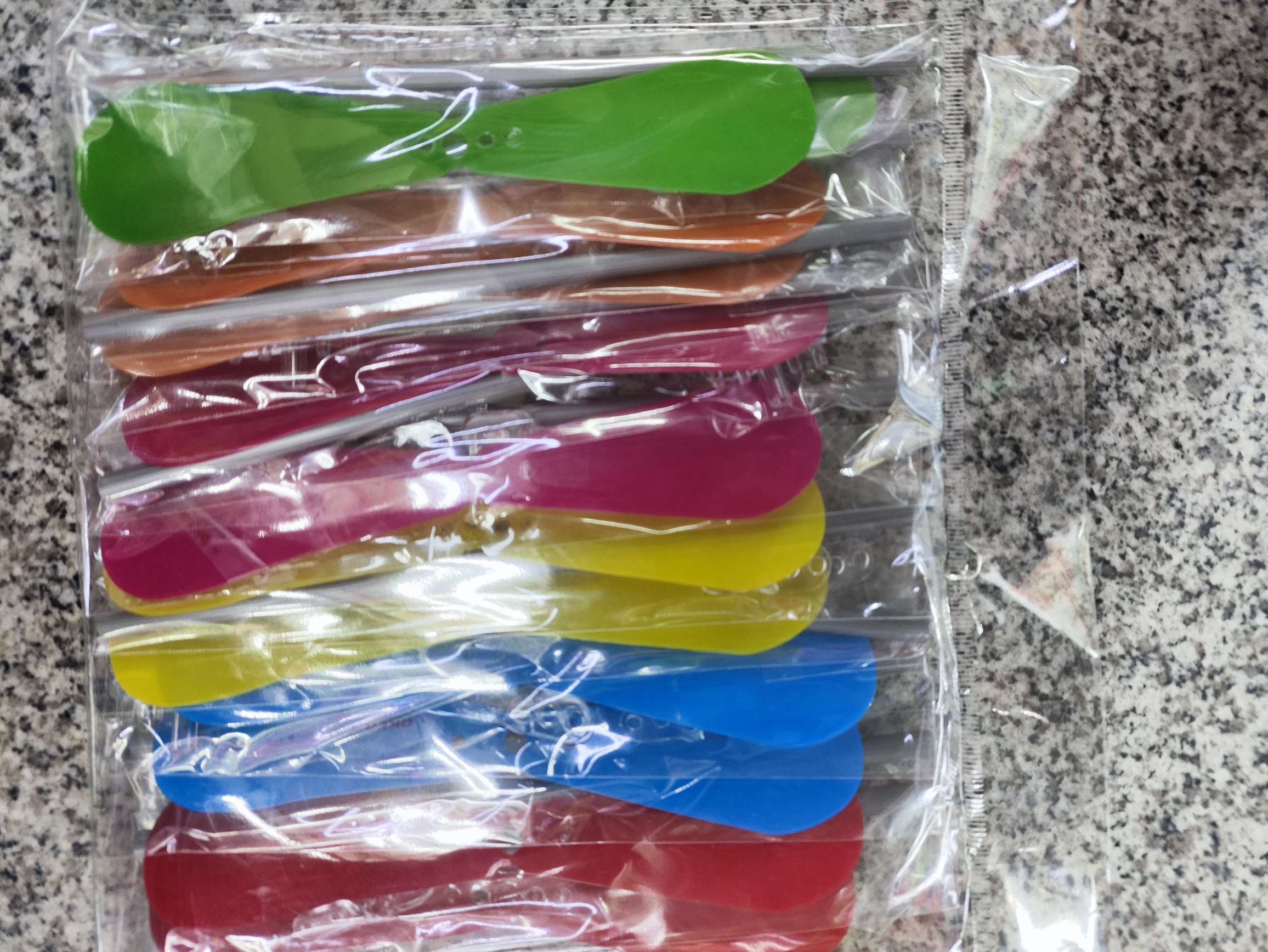 新品竹蜻蜓是一款，运动、休闲、传统怀旧……