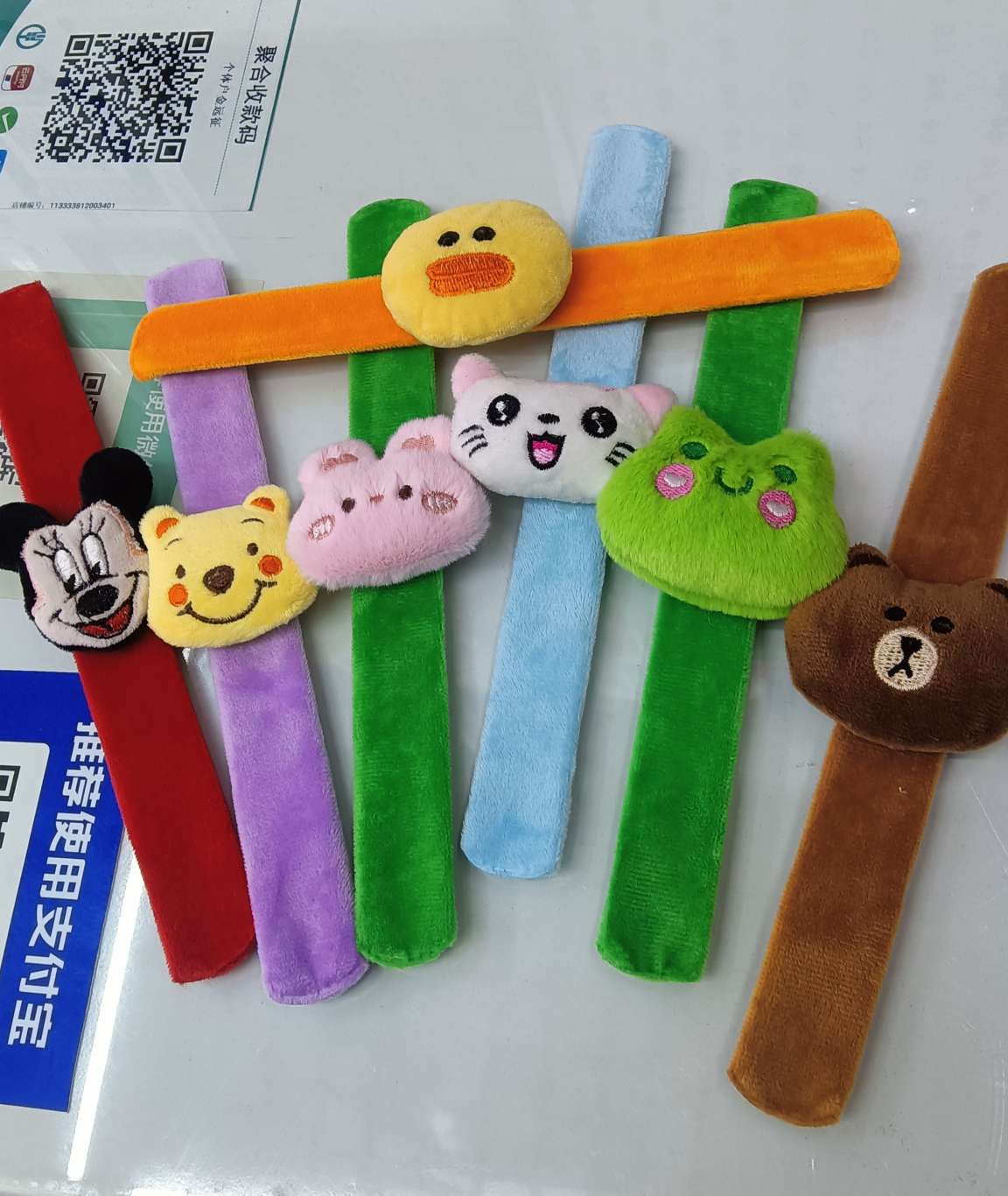 毛绒啪啪圈玩具，混装款式很多，随机混详情图5