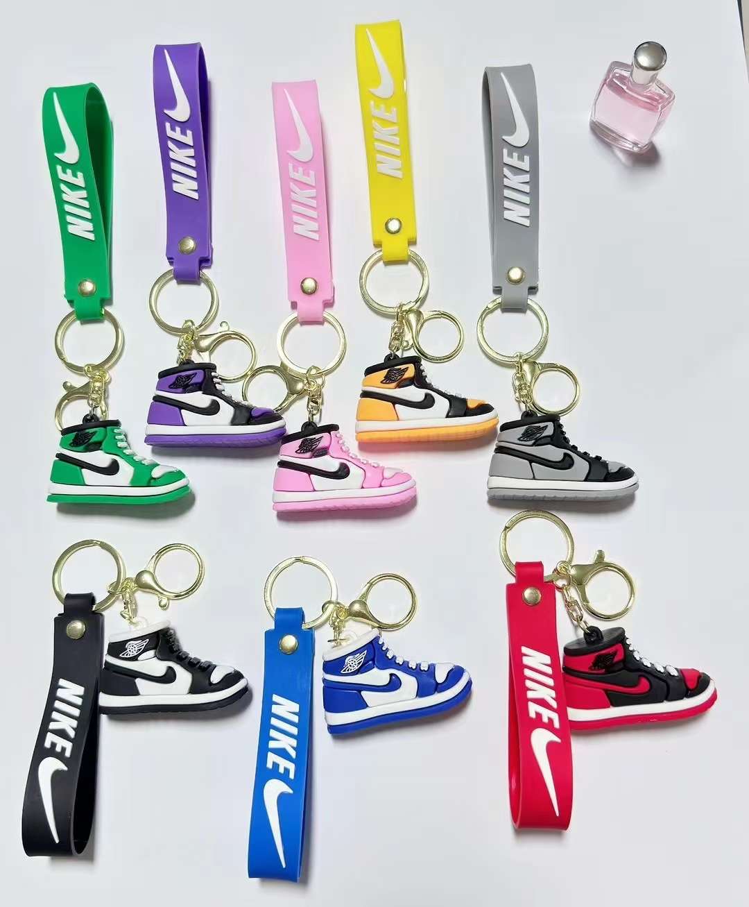 亚克力钥匙扣流沙瓶工艺品 钥匙配饰礼品 钥匙扣配件创意时尚便携装饰品白底实物图