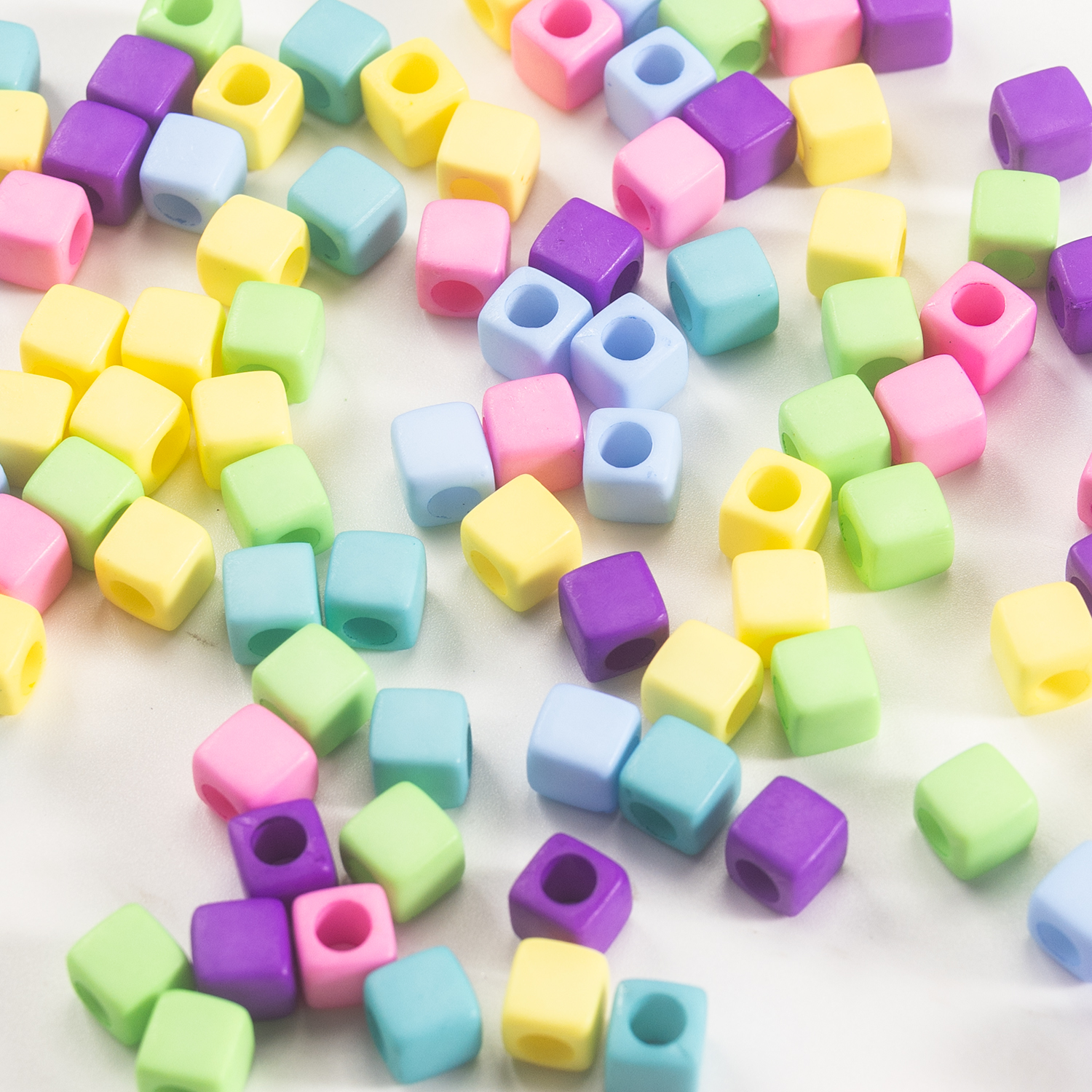 亚克力四方珠7MM彩色DIY饰品配件串珠散珠详情3