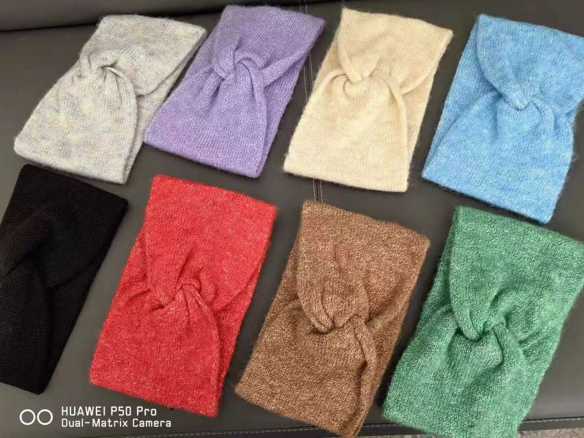 天意饰品金色树叶发梳 发光头饰 发饰头饰 独特设计 头绳搭配 美丽动人的头部装饰