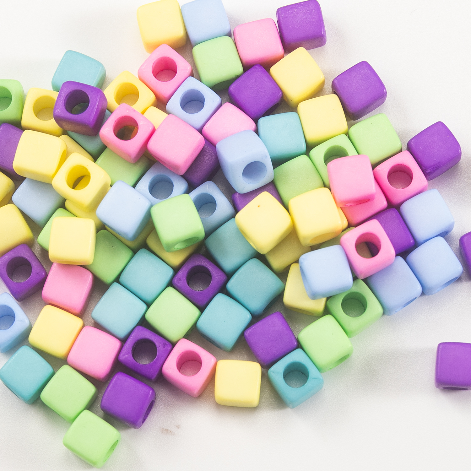亚克力四方珠7MM彩色DIY饰品配件串珠散珠详情1