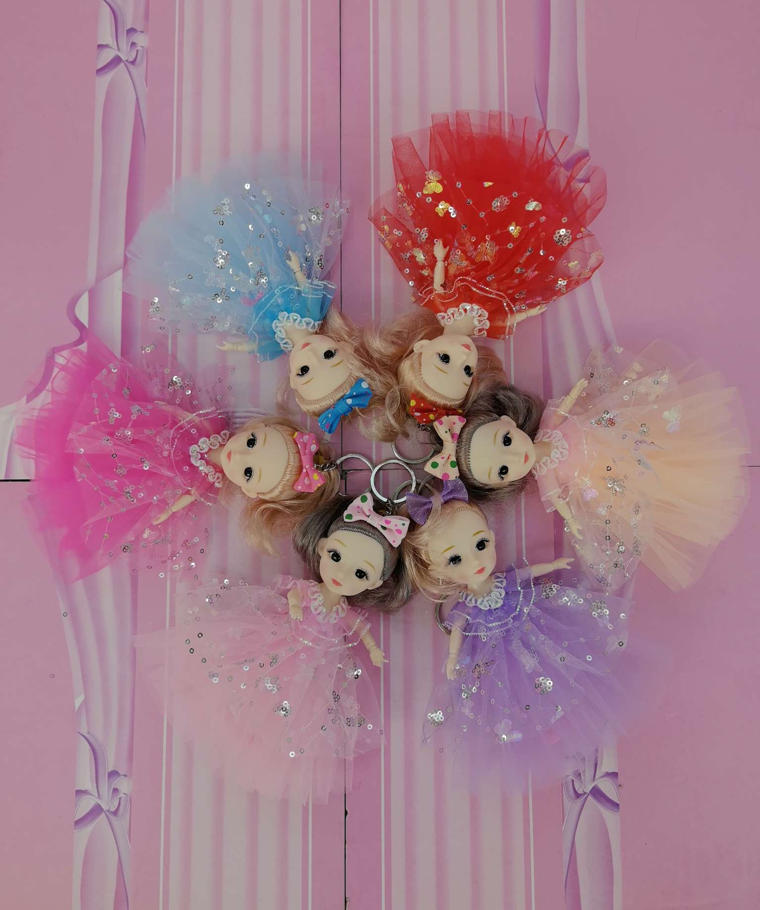 娃娃公仔实物图