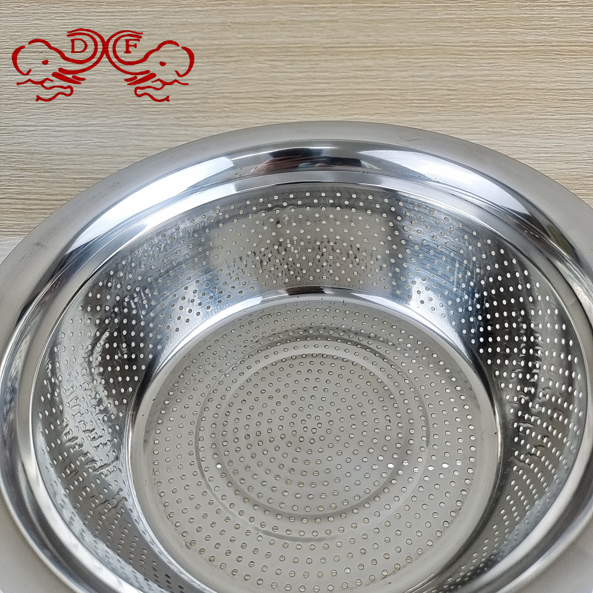 DF99907 stainless steel rice sieve, rice washing sieve with perforated design, food-grade stainless steel material, multiple sizes available, DF TRADINGHOUSE Item Picture