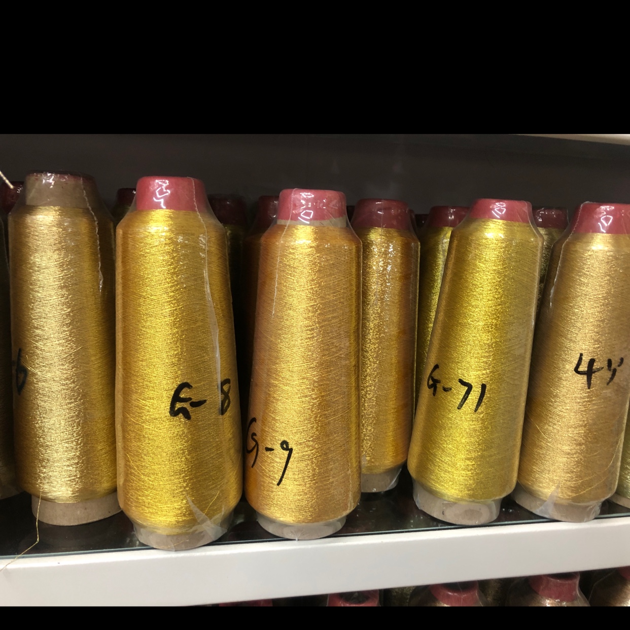 Computer embroidery thread 1 factory direct sales of embroidery thread for clothing accessories Specification image