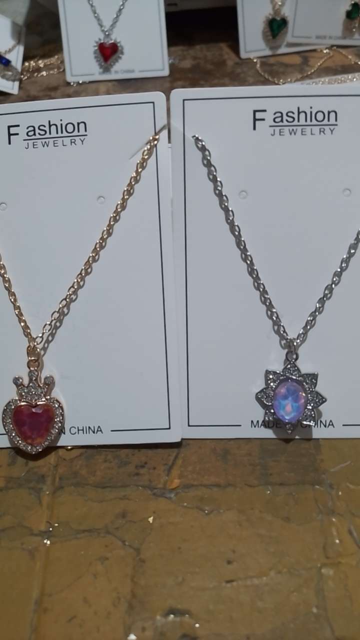 气质拼接珍珠项链女款 高质量合金饰品项饰 珍珠项链精致优雅时尚首饰 多款项链可混装可清装 电镀颜色分KC金和白K！！！！细节图