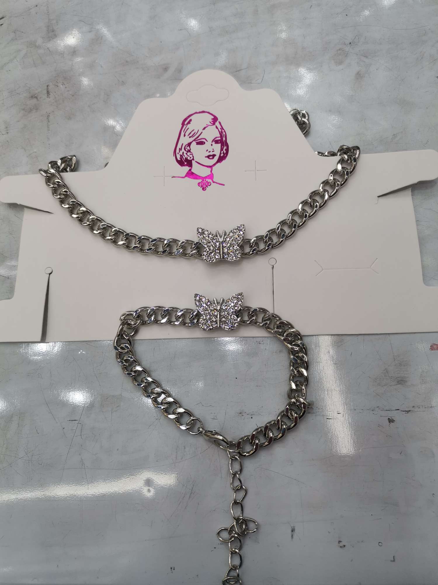 气质女士珍珠项链 高档饰品拼接设计 合金项链女款 简约时尚项饰精致耐用合金项链细节图