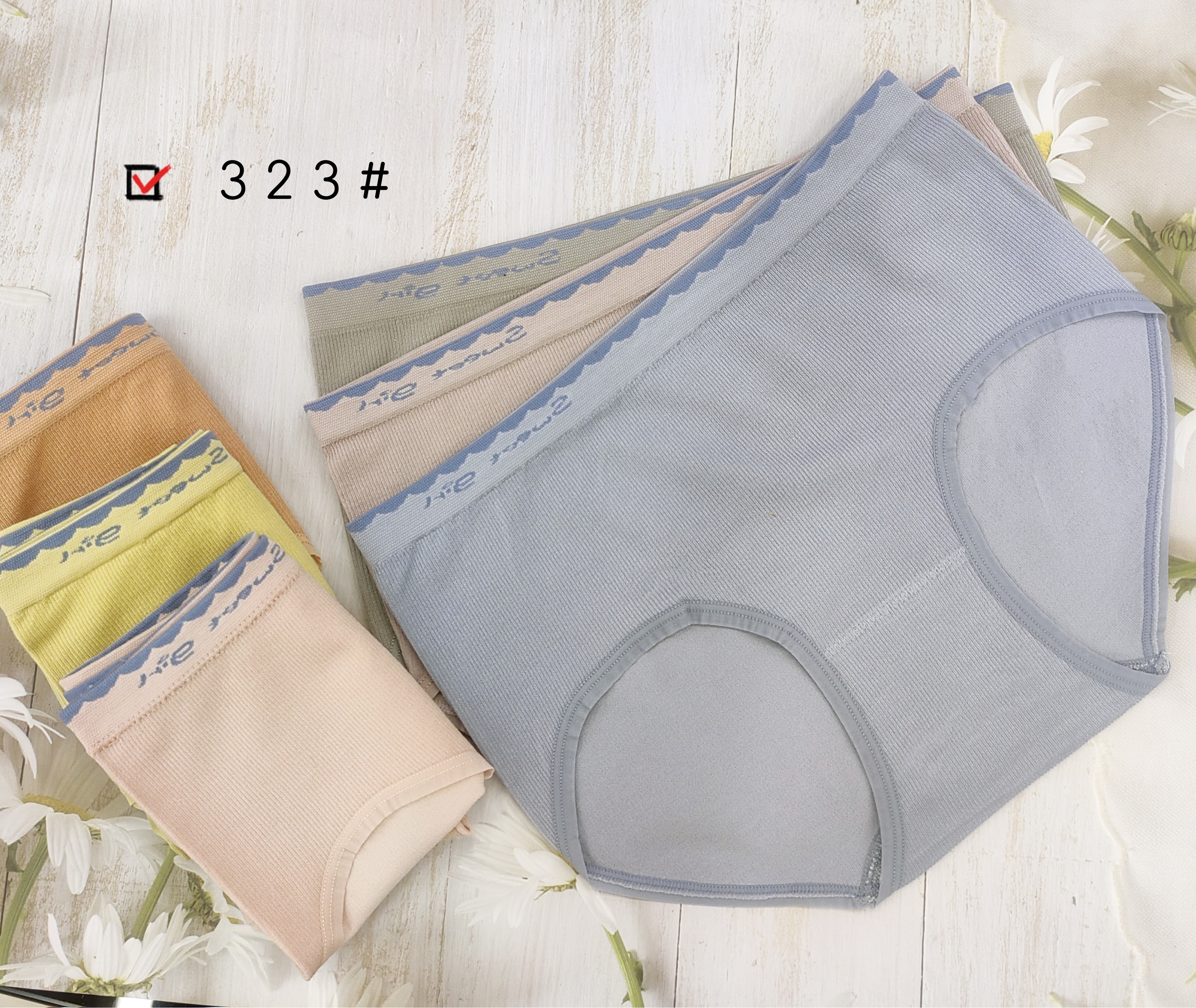 Simple solid color cotton girls mid-waist briefs letters laceless thin girls seamless underwear for women full figure