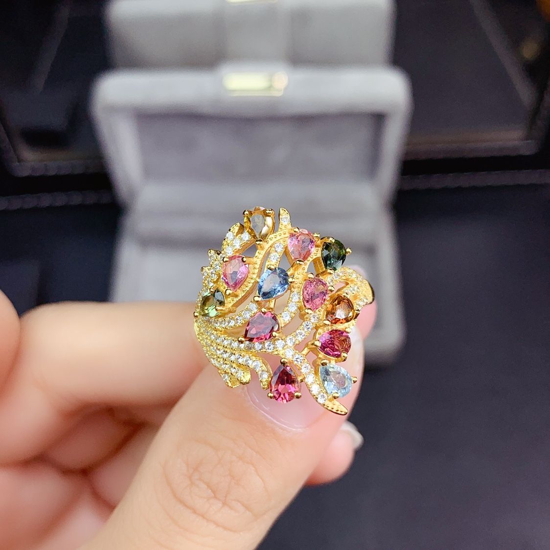 The new product is exquisite and elegant, with multiple candy and tourmaline colors, presenting a fresh and luxurious style Specification image