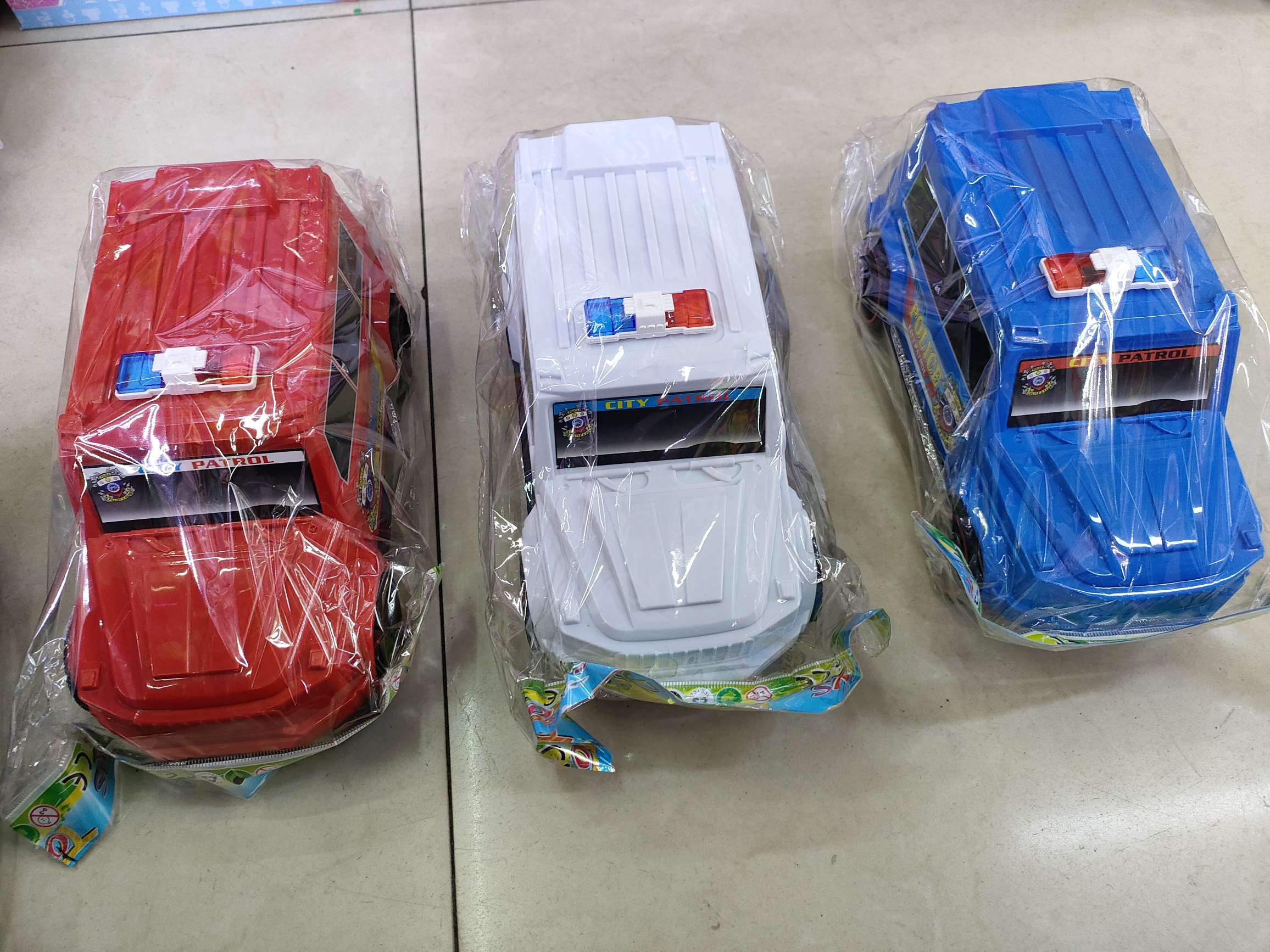 惯性警车模型玩具车，两款清装不混装，混三色，opp袋装。3.95元/个，120个/箱。儿童玩具车模内销外贸详情图2