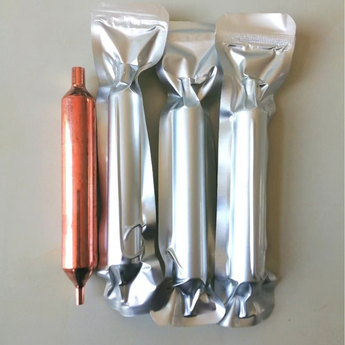 滤水器中山/泳池/洗衣球/过滤器/家用过滤器白底实物图