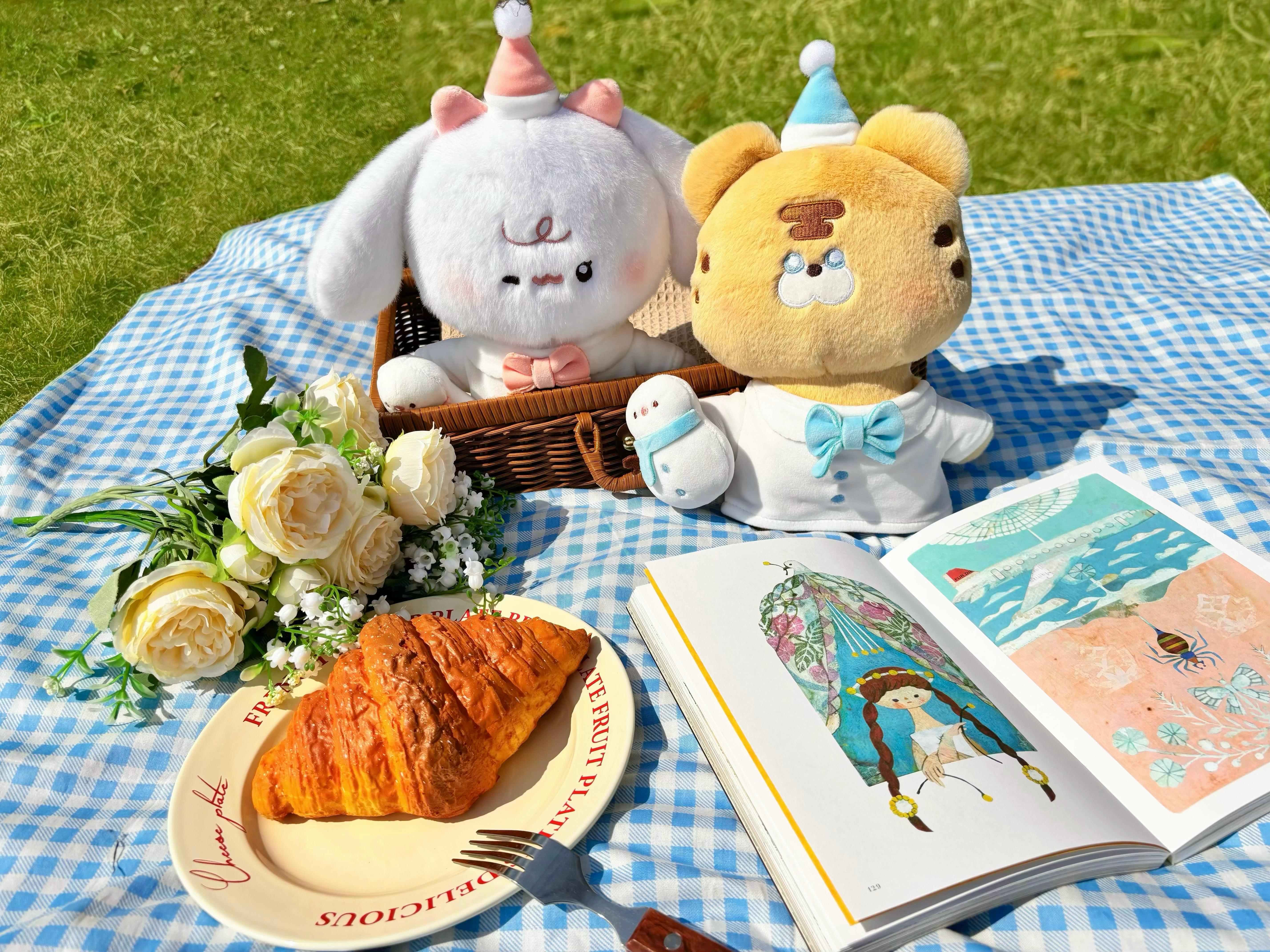 Little Tiger plush toy soothing doll Soft plush toy is cute, adorable, safe and non-toxic. It is a suitable toy gift for children details Picture