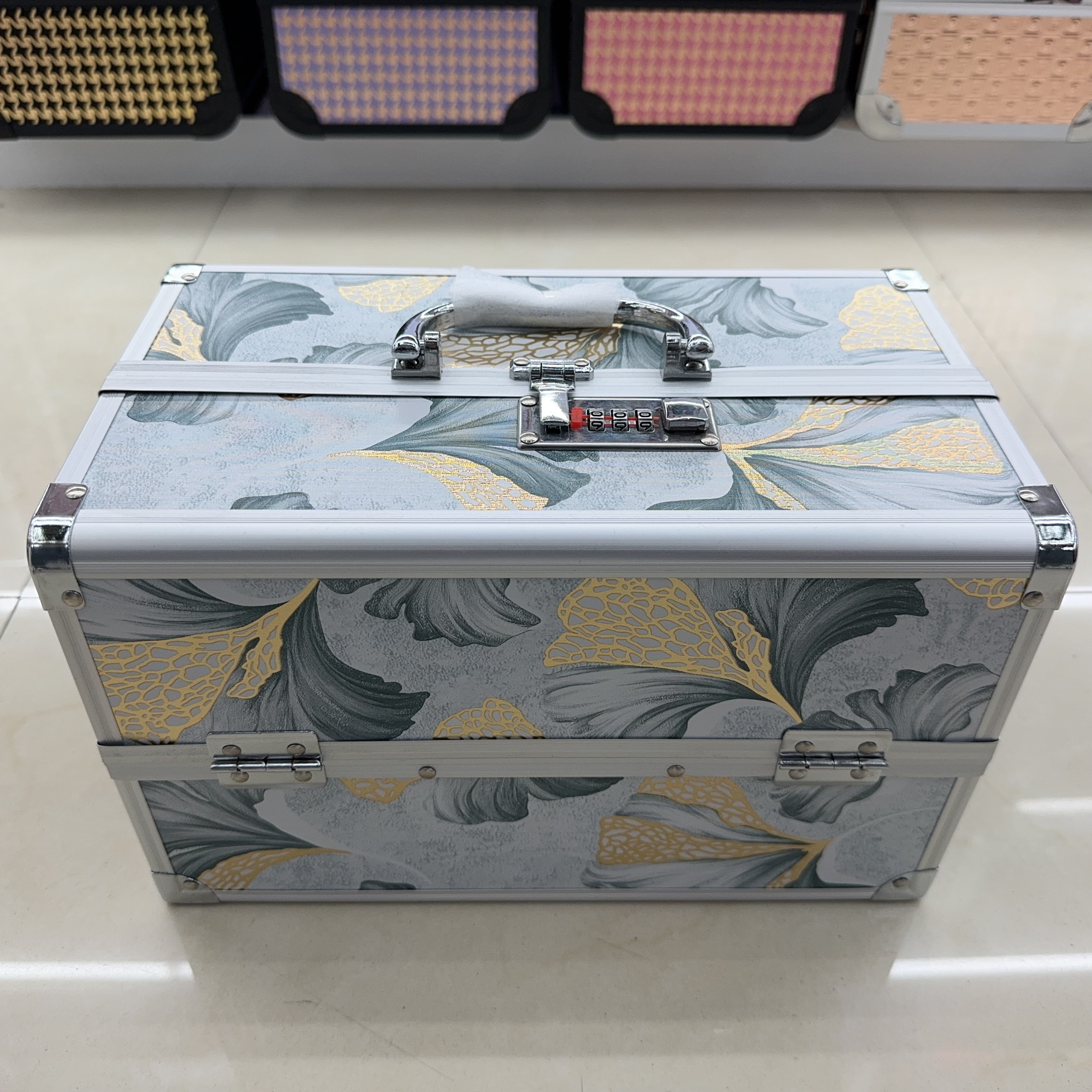 New portable double-opening multi-layer powder box, PU jewelry storage box and cosmetic case from Yiwu Specification image