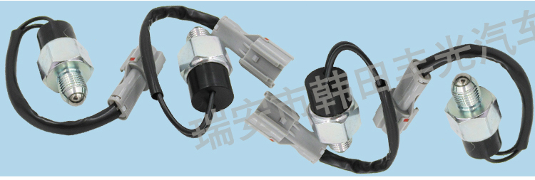 Factory direct sales, suitable for Isuzu brake light switch, reversing light brake switch, 8980428530 pic 4