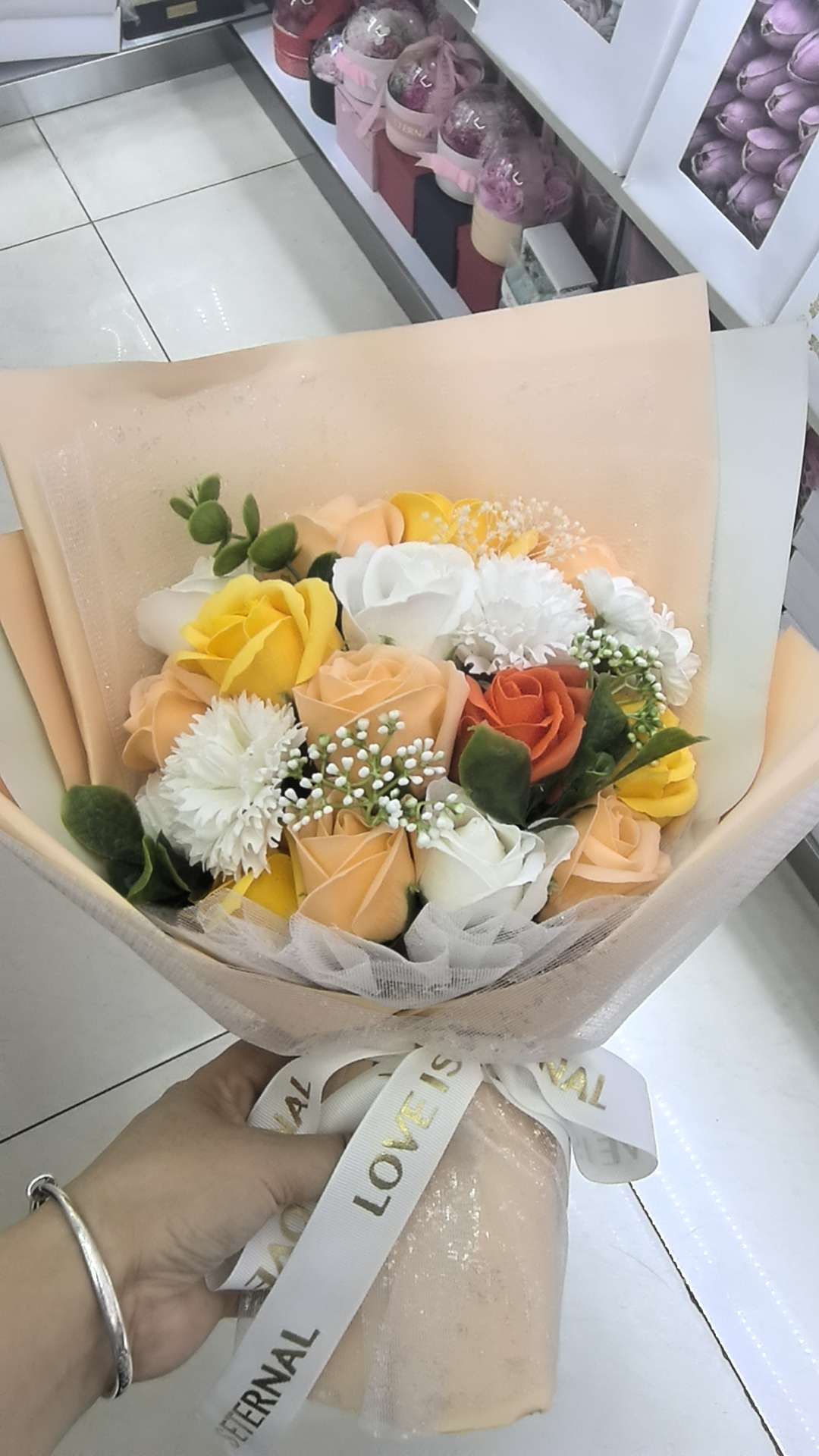 家饰艺术品 滕条挂壁绢花 仿真花饰塑料花 叶尤加苔藓装饰 假花绿植墙挂品 环保无味持久鲜艳产品图