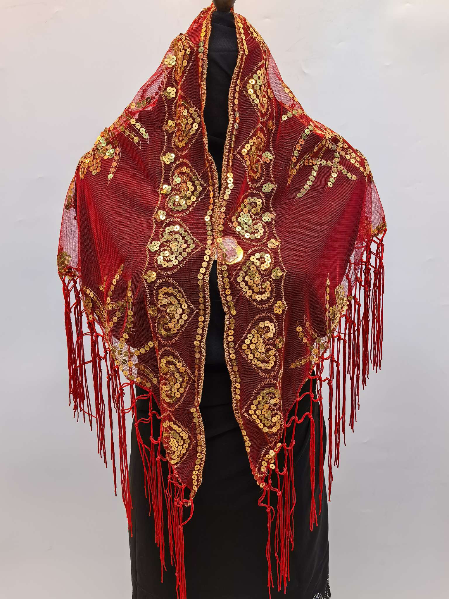 European and American beach vacation coveralls, shawls, scarves, sun-protective clothing, silk scarves, fashionable clothing and accessories Specification image
