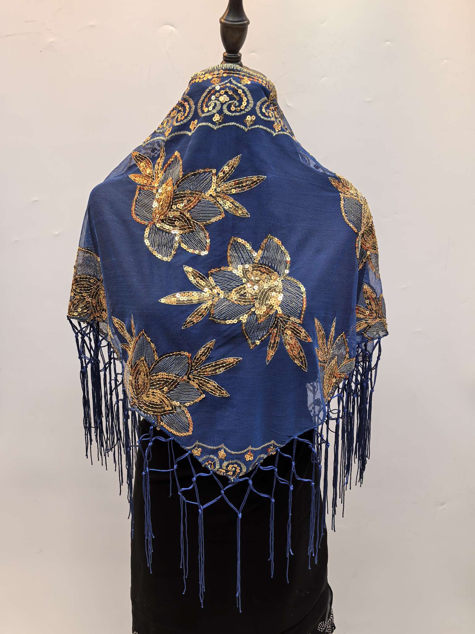 European and American style beach vacation carapas, shawls, scarves, two-in-one sun-protective clothing, silk scarves, multi-functional clothing accessories detail image 3
