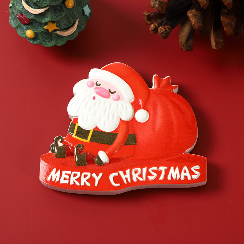 Source Factory custom-made cross-border best-selling Christmas resin fridge magnets, creative and cute reindeer snowman magnetic stickers Item Picture