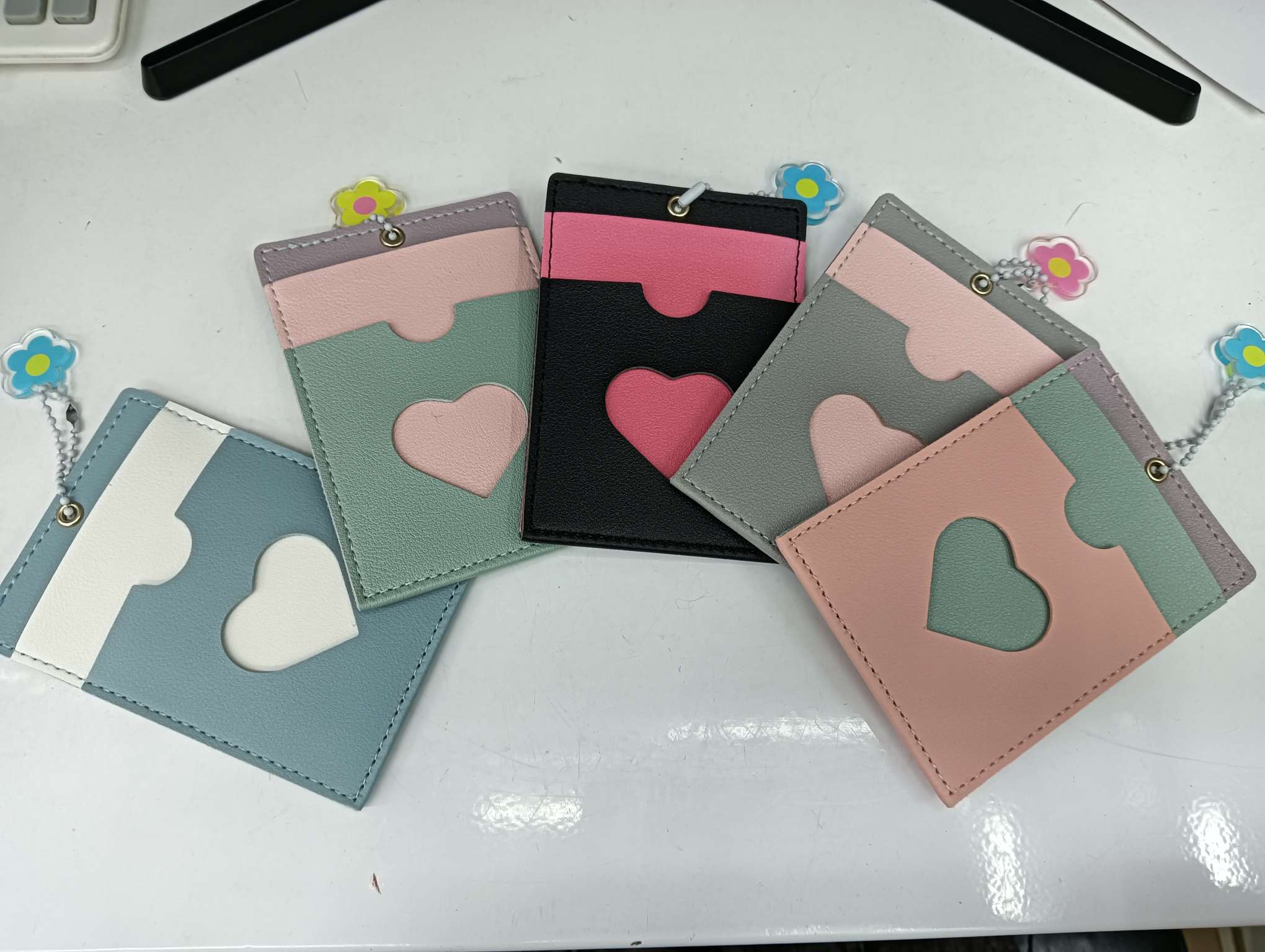 Love card case hard rubber cover PVCA3 card case, school card case, student-specific luggage, leather goods, premium card case, portable