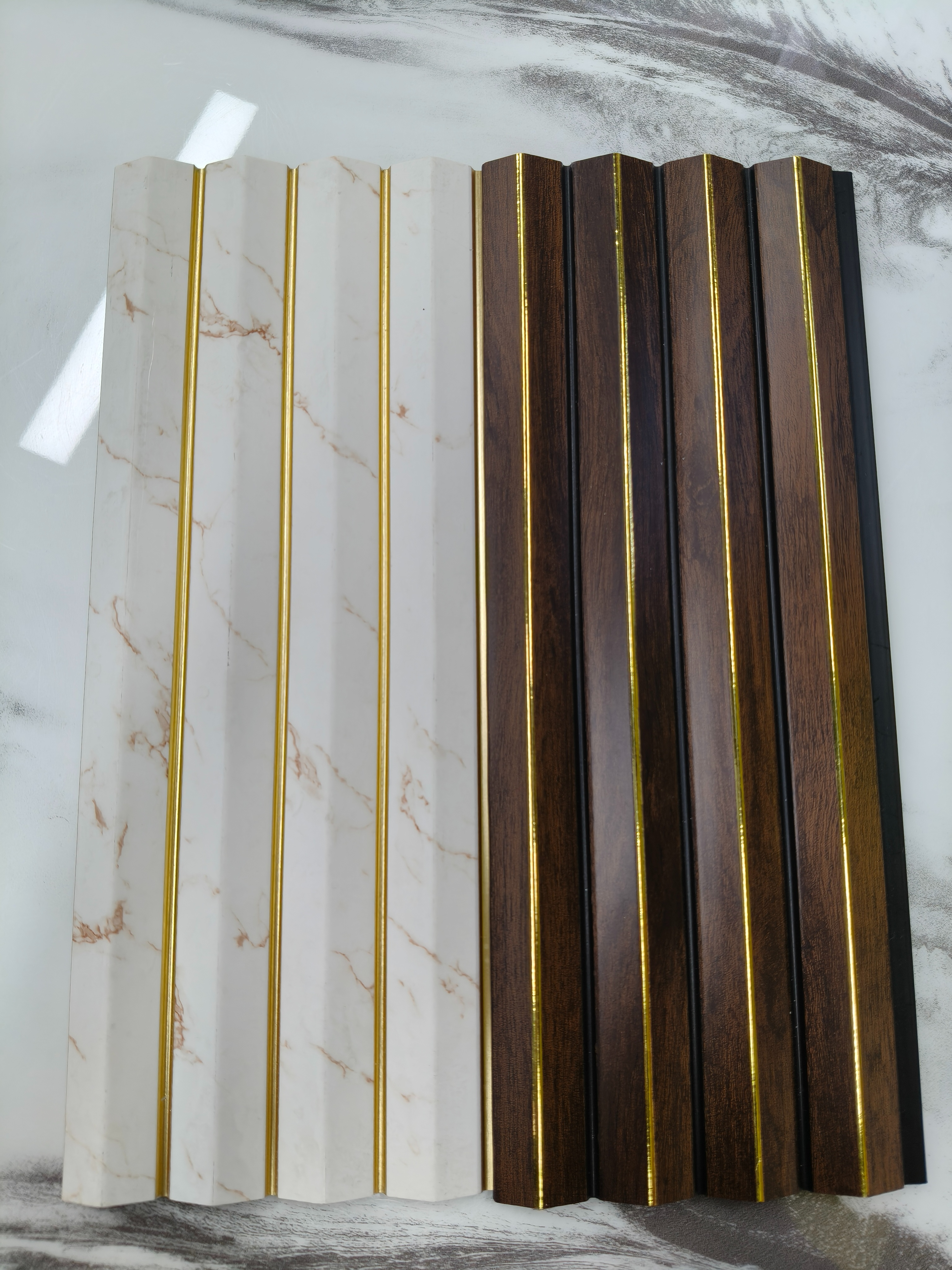 绿生新材料 PS材质格栅板 121*11 长度可定制 轻奢风 电视背景墙 沙发背景墙 家居必备 建材板材 详情2