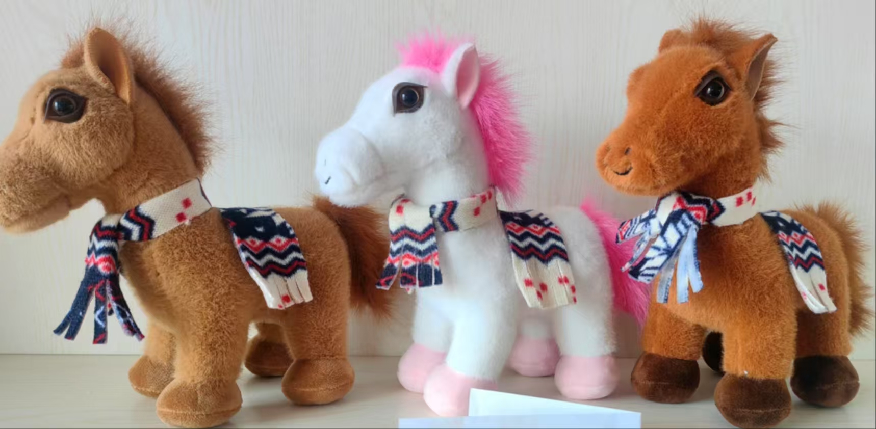 Tricolor horse doll, plush toy, doll factory, straight hair, elegant scarf, horse