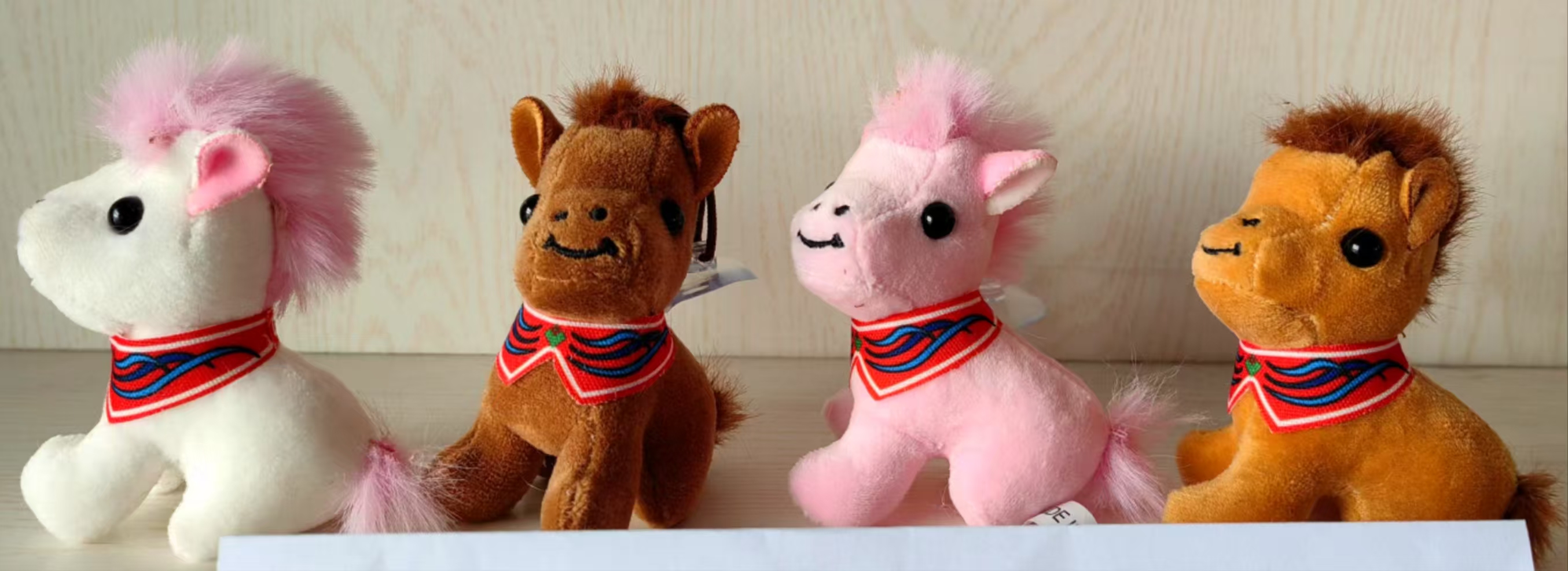 Toys, plush toys, dolls, factory direct delivery, dolls, toys, scarves, four-color horse dolls, factory direct delivery