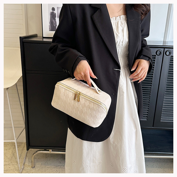 厂家批发化妆包女大容量棋盘格双拉防水收纳包手提高颜值洗漱包女细节图