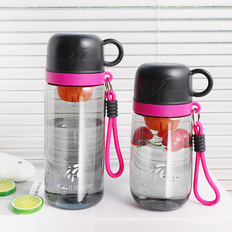B70-9236 Popular And Cute Water Cup, High-Temperature Resistant Fruit Tea Cup, Tea-Water Separation, Student Sports Water Cup, Outdoor Children's Water Cup Application Scenario