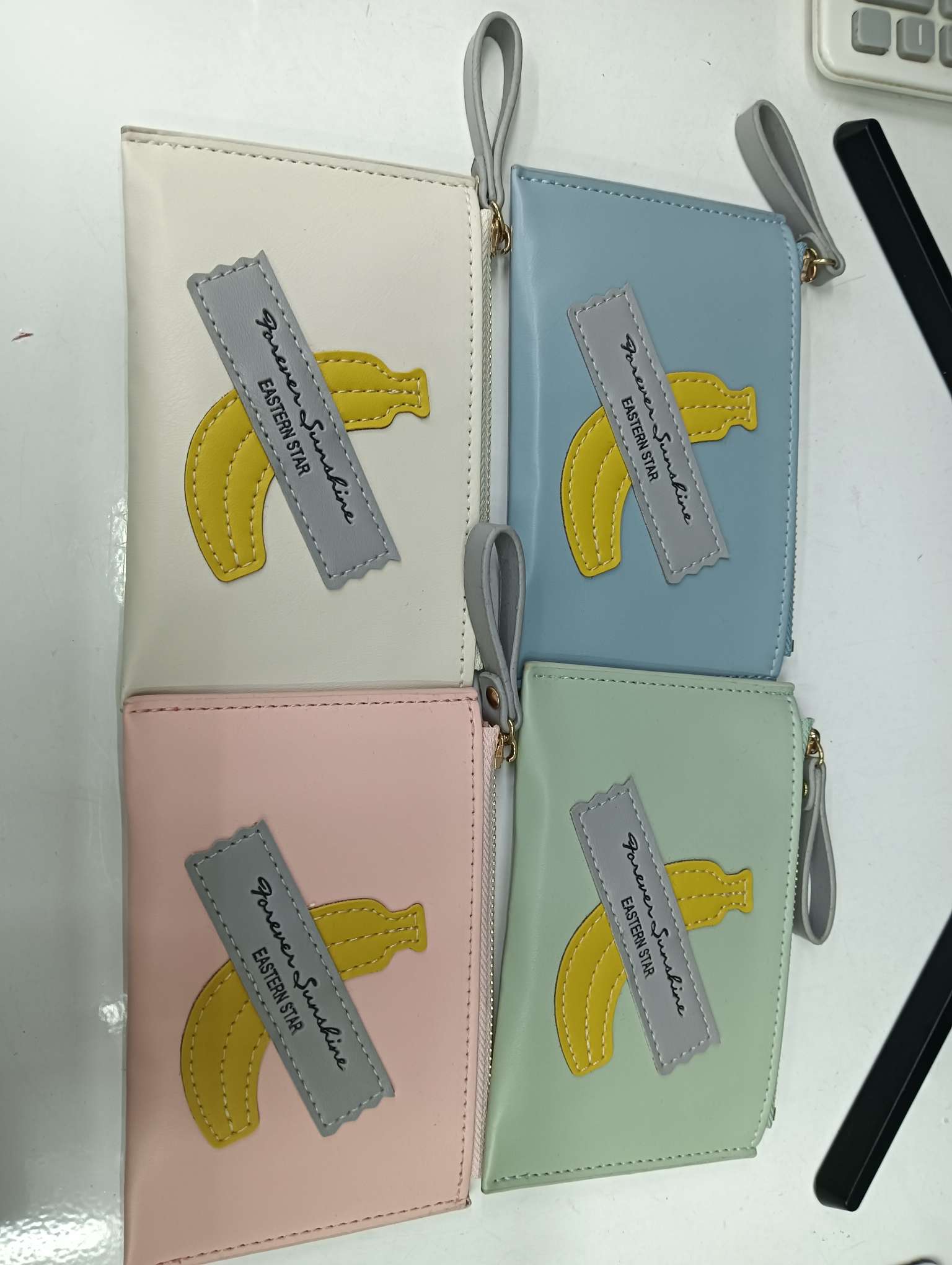 箱包皮具专业制造 高品质钱包 零钱包批发 水果香蕉小零钱包 精致实用方便携带