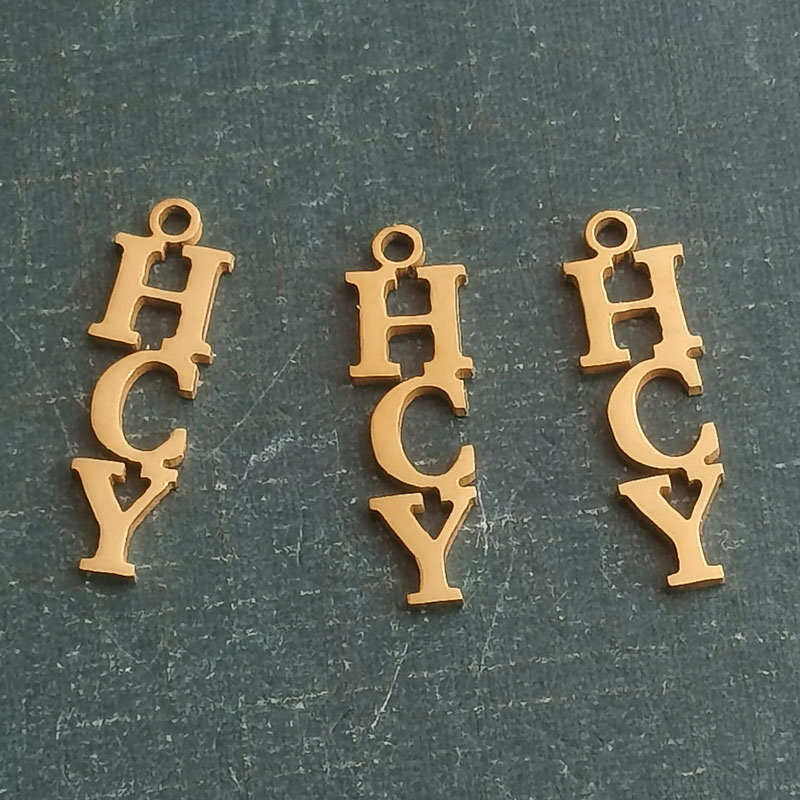 Star Huachen Yu HCY name abbreviation letters Stainless steel titanium steel DIY jewelry accessories Flower Flower bracelet pendant details Picture