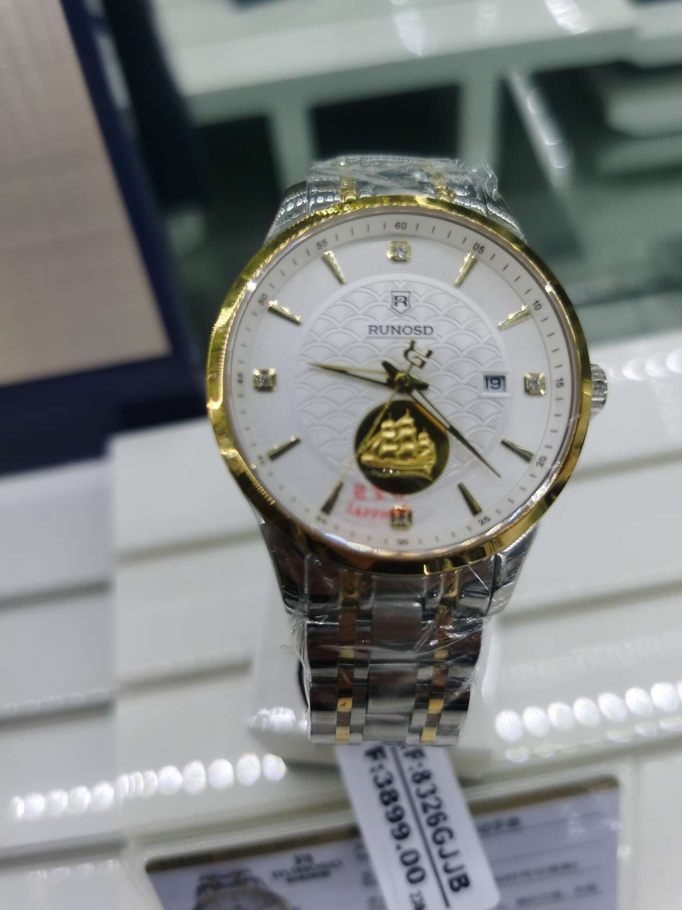 任达华代言斯诺威登金全自动机械表腕表细节图