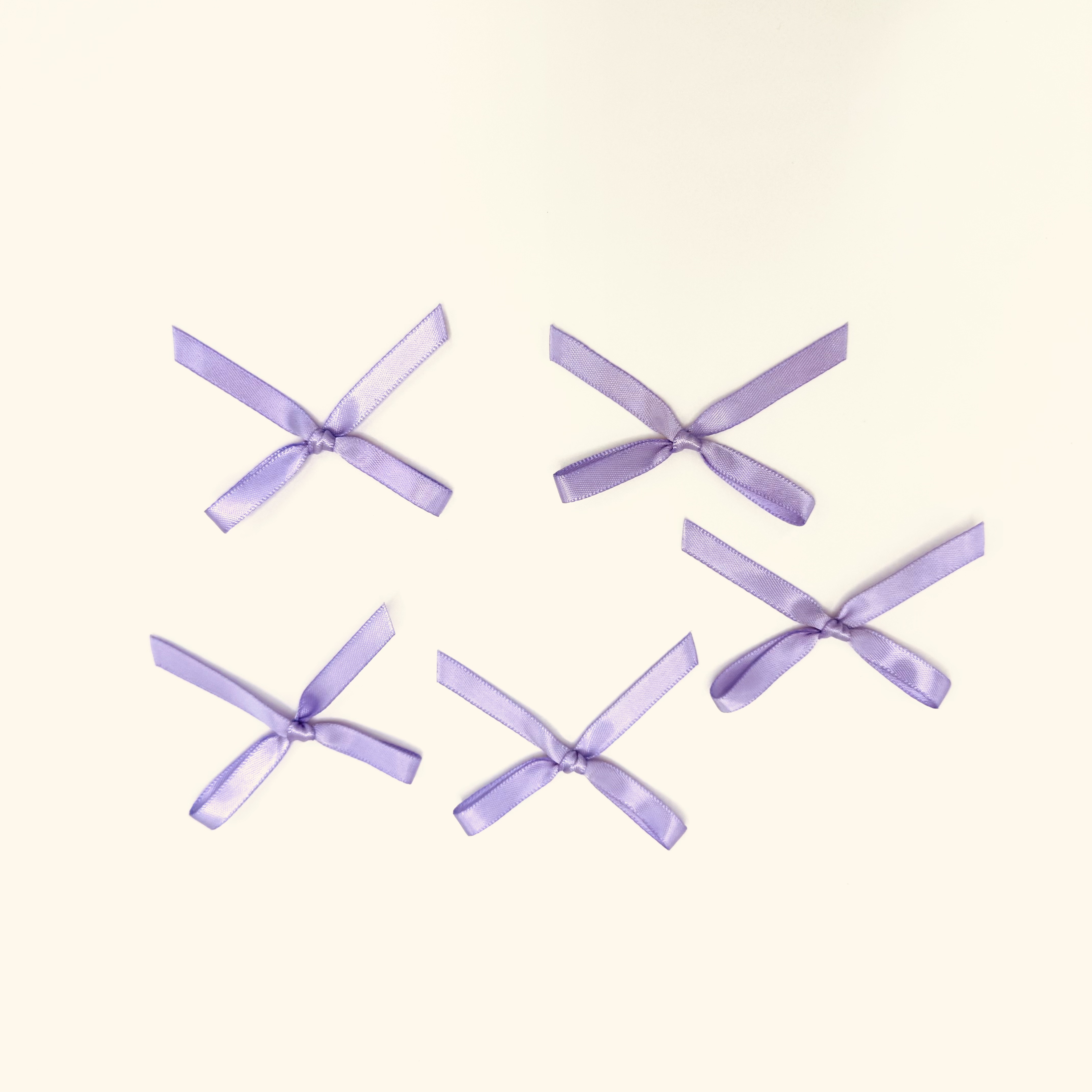 大食玩冰箱贴/珠片鞋花/圆盘胸针扣/猫尾巴线/玉线产品图