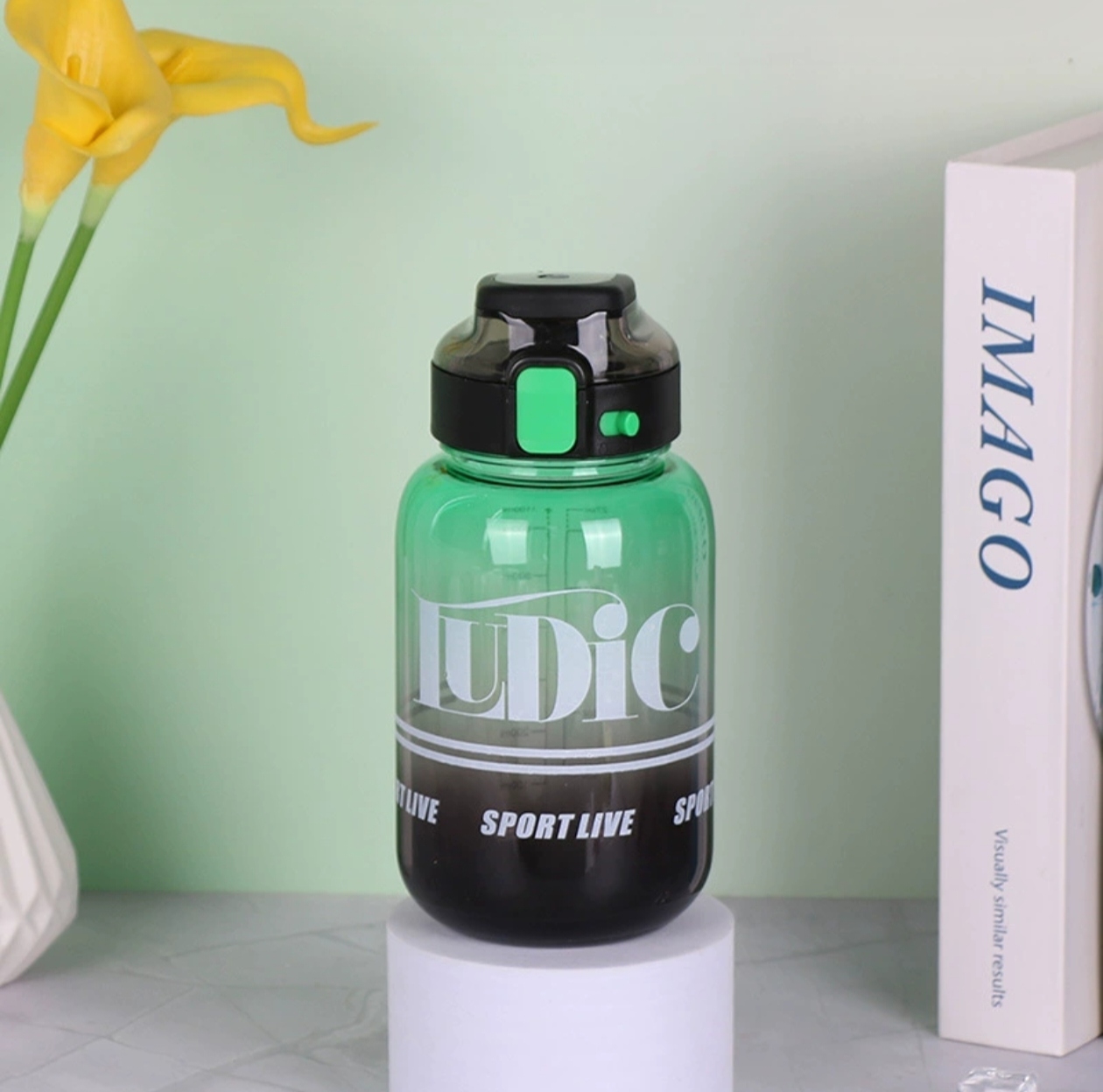 X158-8179 New outdoor sports water bottle for men and women: Convenient, large-capacity, fashionable and heat-resistant plastic direct drinking cup Specification image