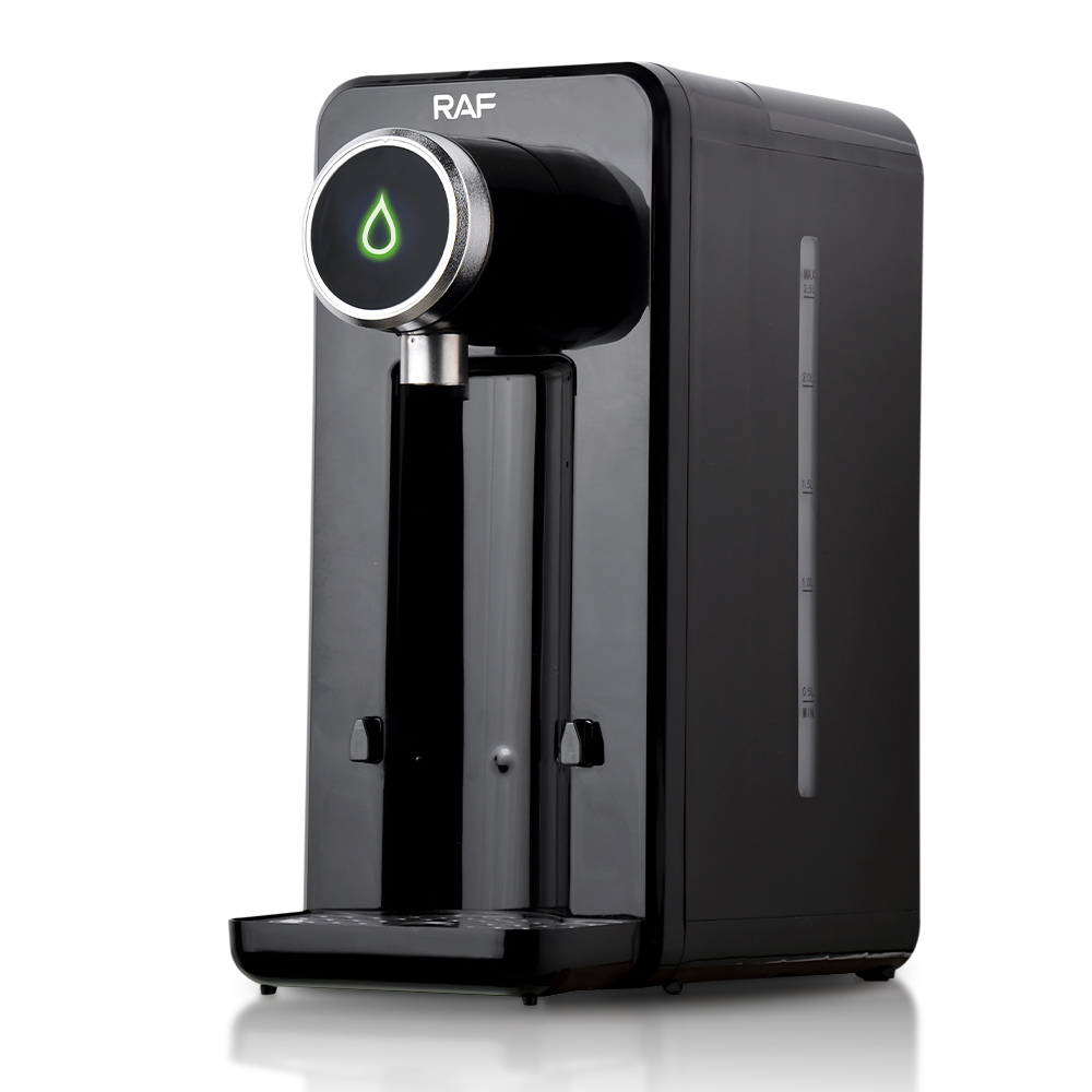 RAF European standard cross-border wholesale desktop instant hot water dispenser, household multi-functional small direct drinking water machine, 2.5L Application Scenario