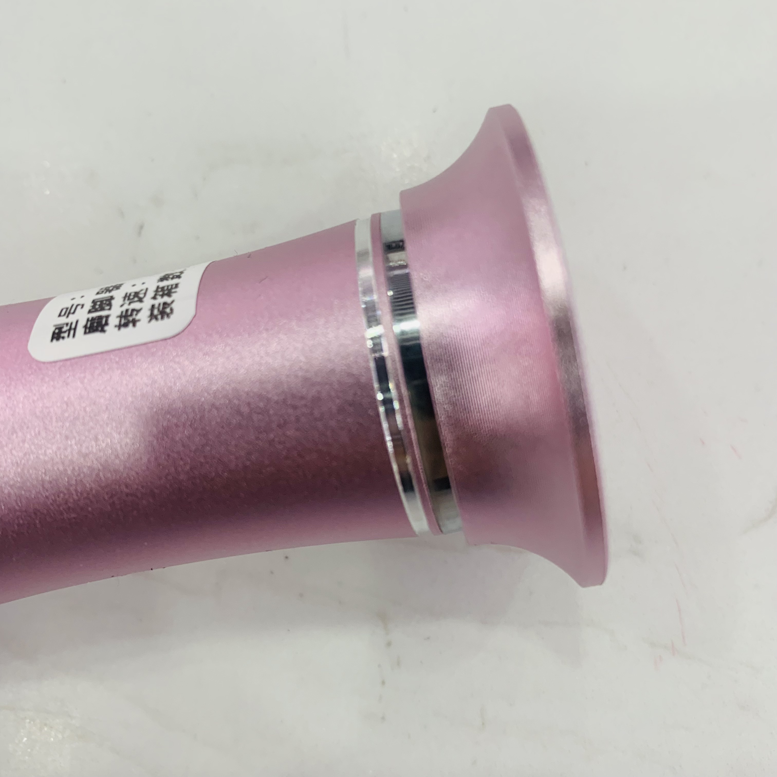 New battery-powered electric foot scrubber for polishing dead skin and calluses on the heels, USB Application Scenario