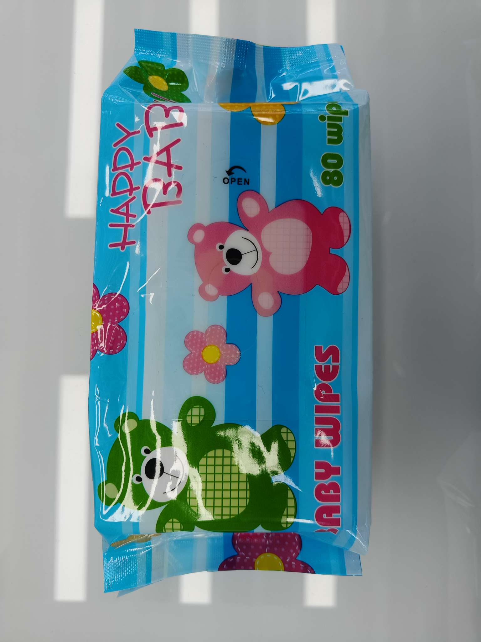 Baby wet wipes, disposable personal care wet wipes, clean, hygienic, convenient to carry, essential for travel details Picture