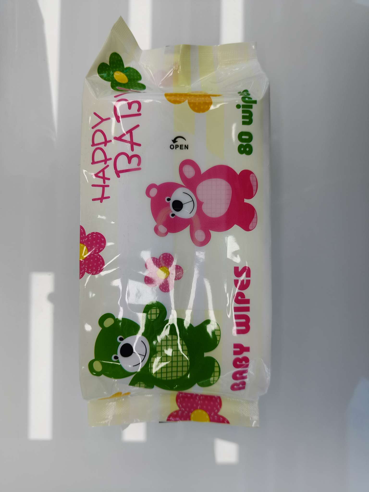 Baby wet wipes, disposable personal care wet wipes, clean, hygienic, convenient to carry, essential for travel Item Picture