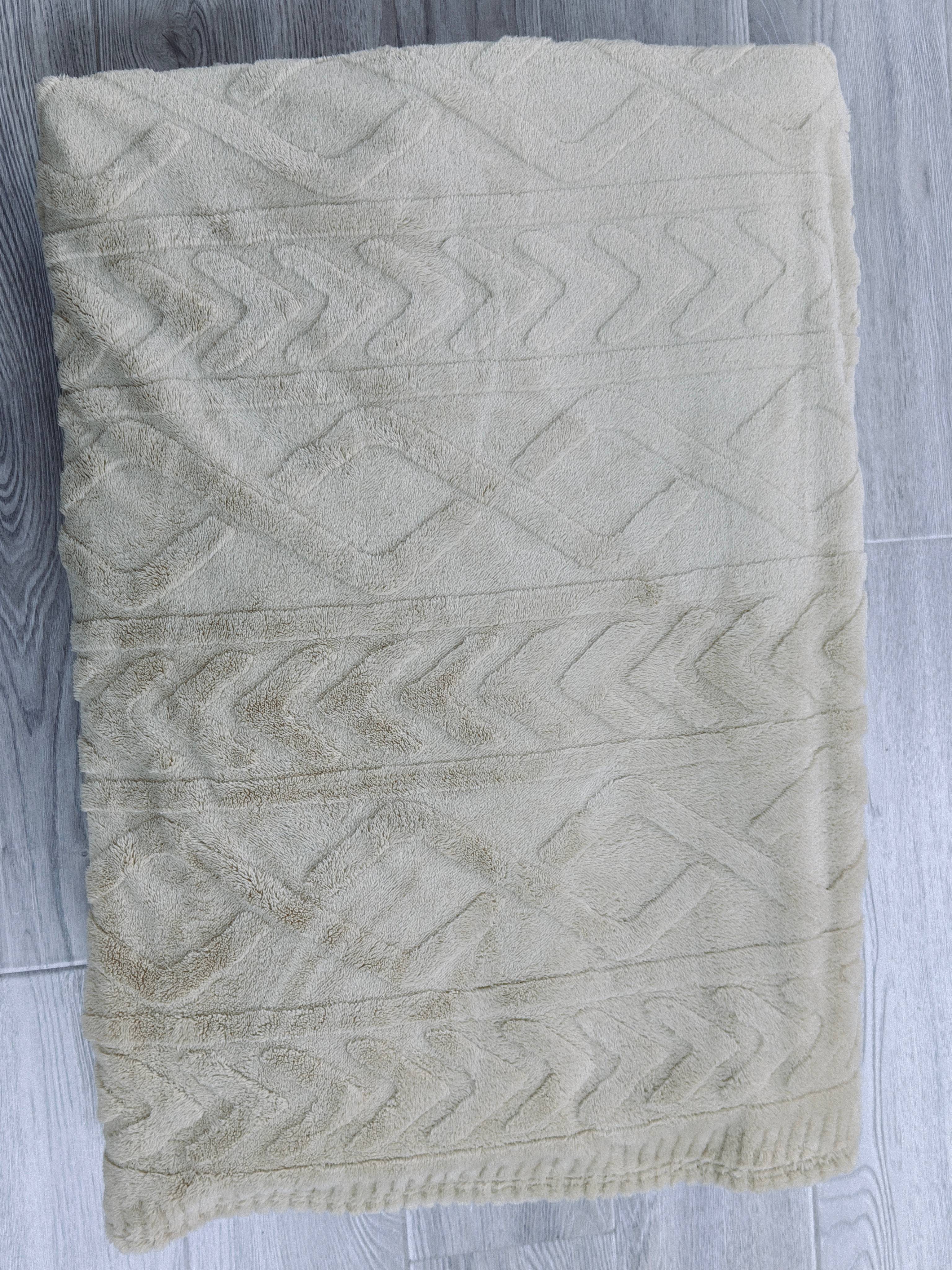 Junbao printed flannel jacquard fabric, sofa towels, blankets and throw pillows are exclusively available for cross-border foreign trade export in stock Specification image