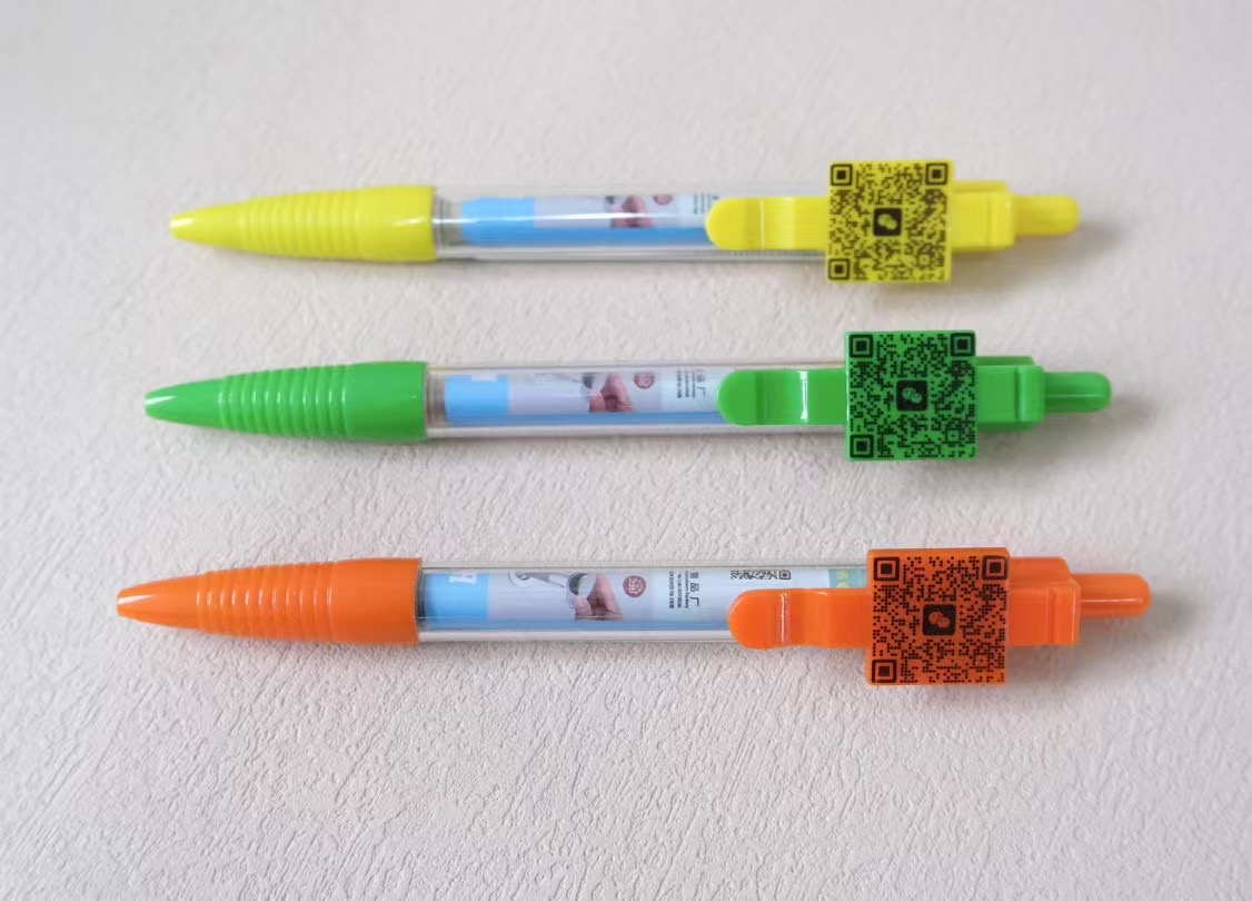 Pen holder can print large print paste plastic ballpoint pen ballpoint pen advertising pen Specification drawing